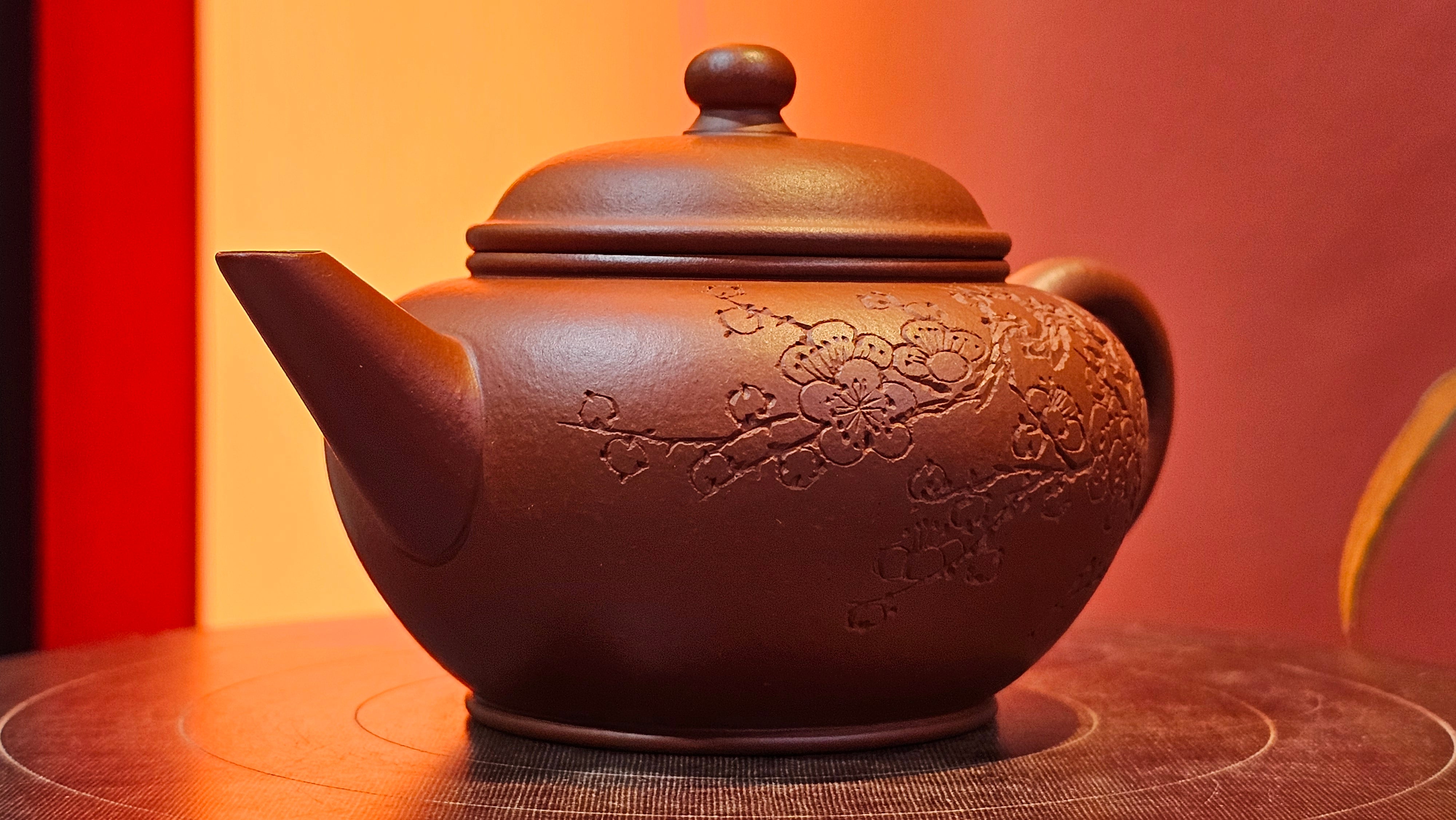 Shui Ping 水平, 155.8ml, Xiao Mei Yao Zhu Ni 小煤窑朱泥, by our Craftsman Chen Yue Fei 陈跃飞, Plum Blossoms Engraving by Craftsman Yi De Shu 一德书 ~ Congratulations!to Mr P.T.! 1410hrs 9th Nov 2025, Chandler! AZ!