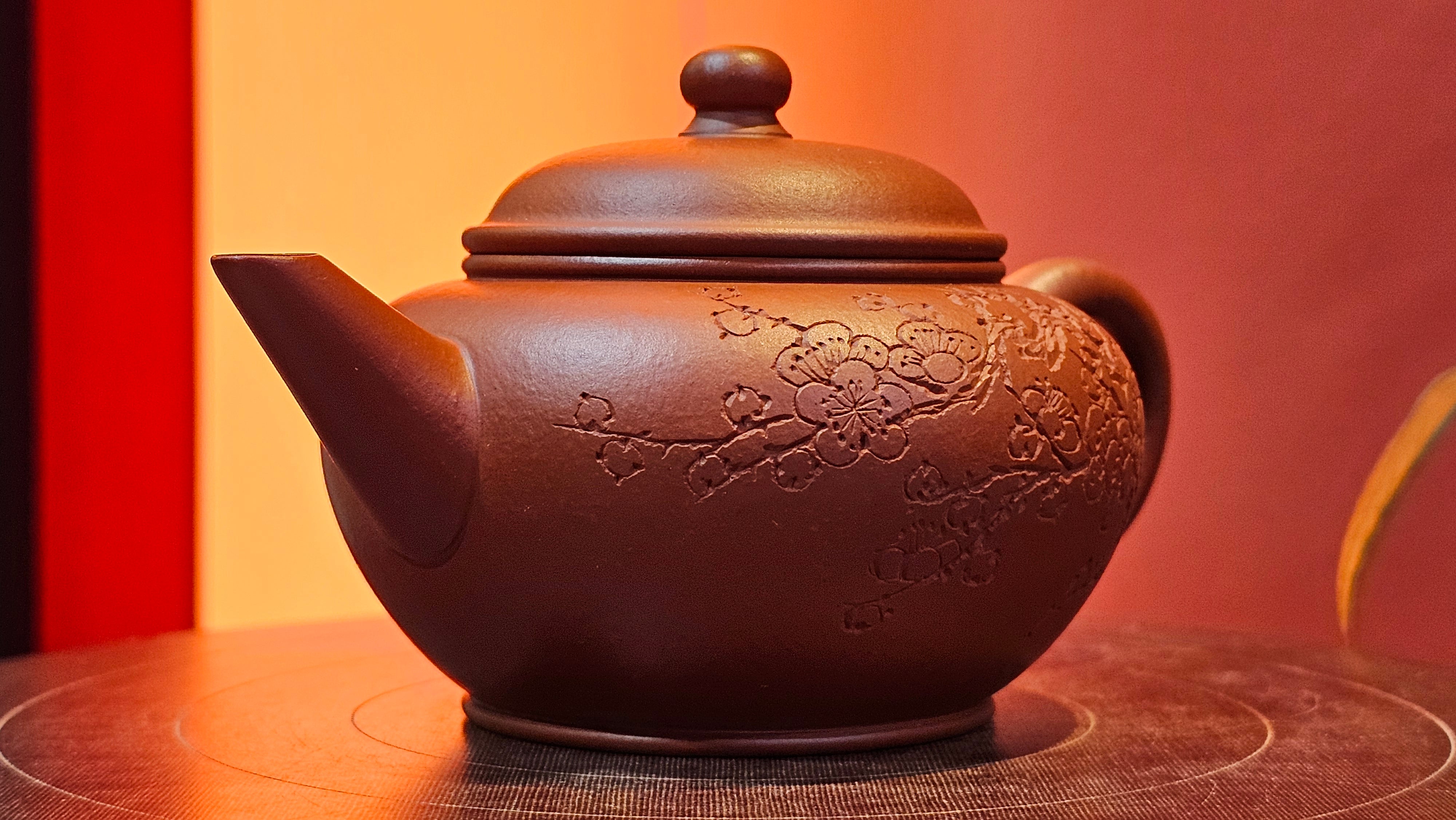 Shui Ping 水平, 155.8ml, Xiao Mei Yao Zhu Ni 小煤窑朱泥, by our Craftsman Chen Yue Fei 陈跃飞, Plum Blossoms Engraving by Craftsman Yi De Shu 一德书 ~ Congratulations!to Mr P.T.! 1410hrs 9th Nov 2025, Chandler! AZ!