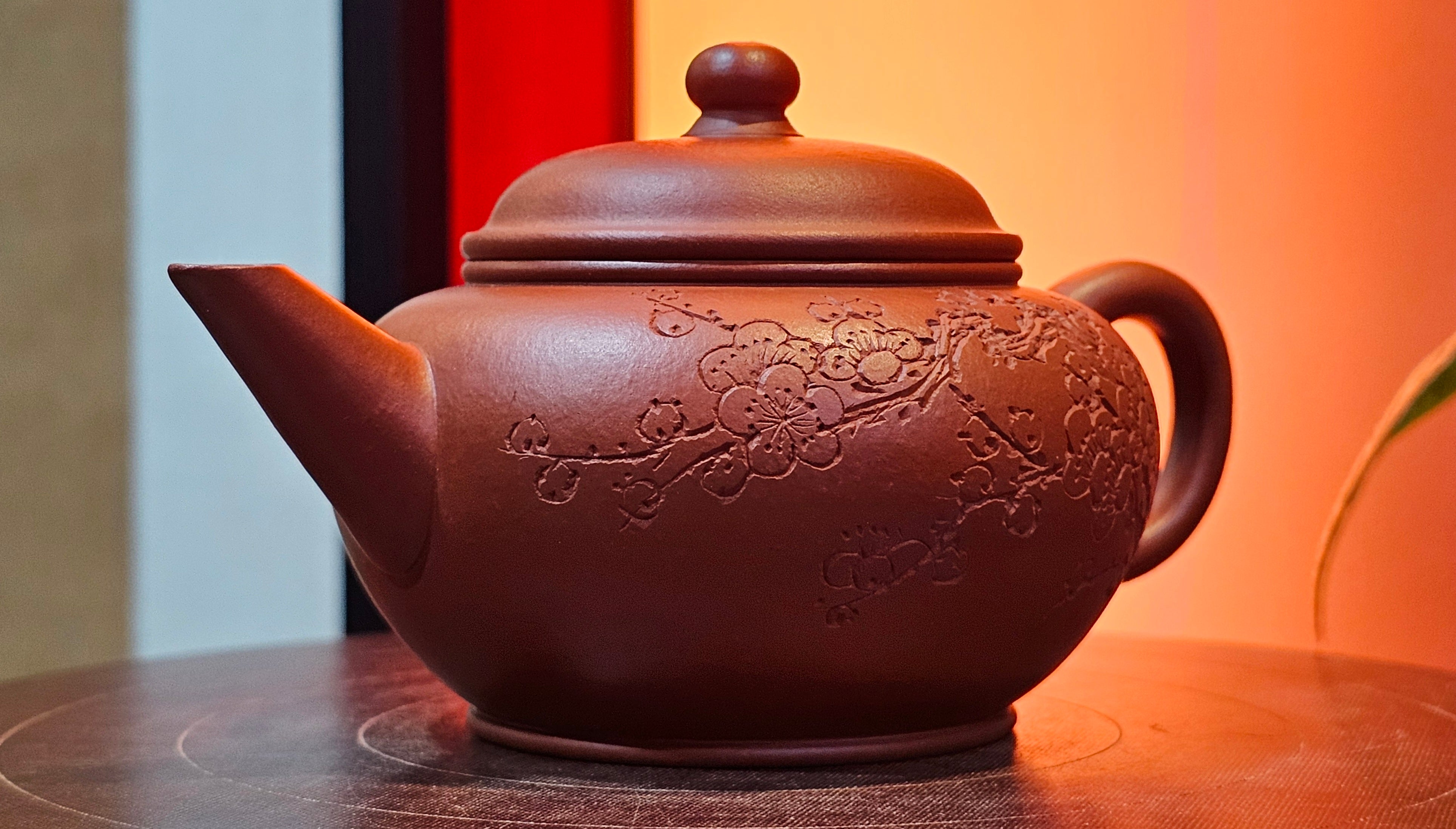 Shui Ping 水平, 155.5ml, Xiao Mei Yao Zhu Ni 小煤窑朱泥, by our Craftsman Chen Yue Fei 陈跃飞, Plum Blossoms Engraving by Craftsman Yi De Shu 一德书 ~!Congratulations to Mr A.D.P.! 1127hrs 12th Nov 2025, Forest! Belgium🇧🇪!