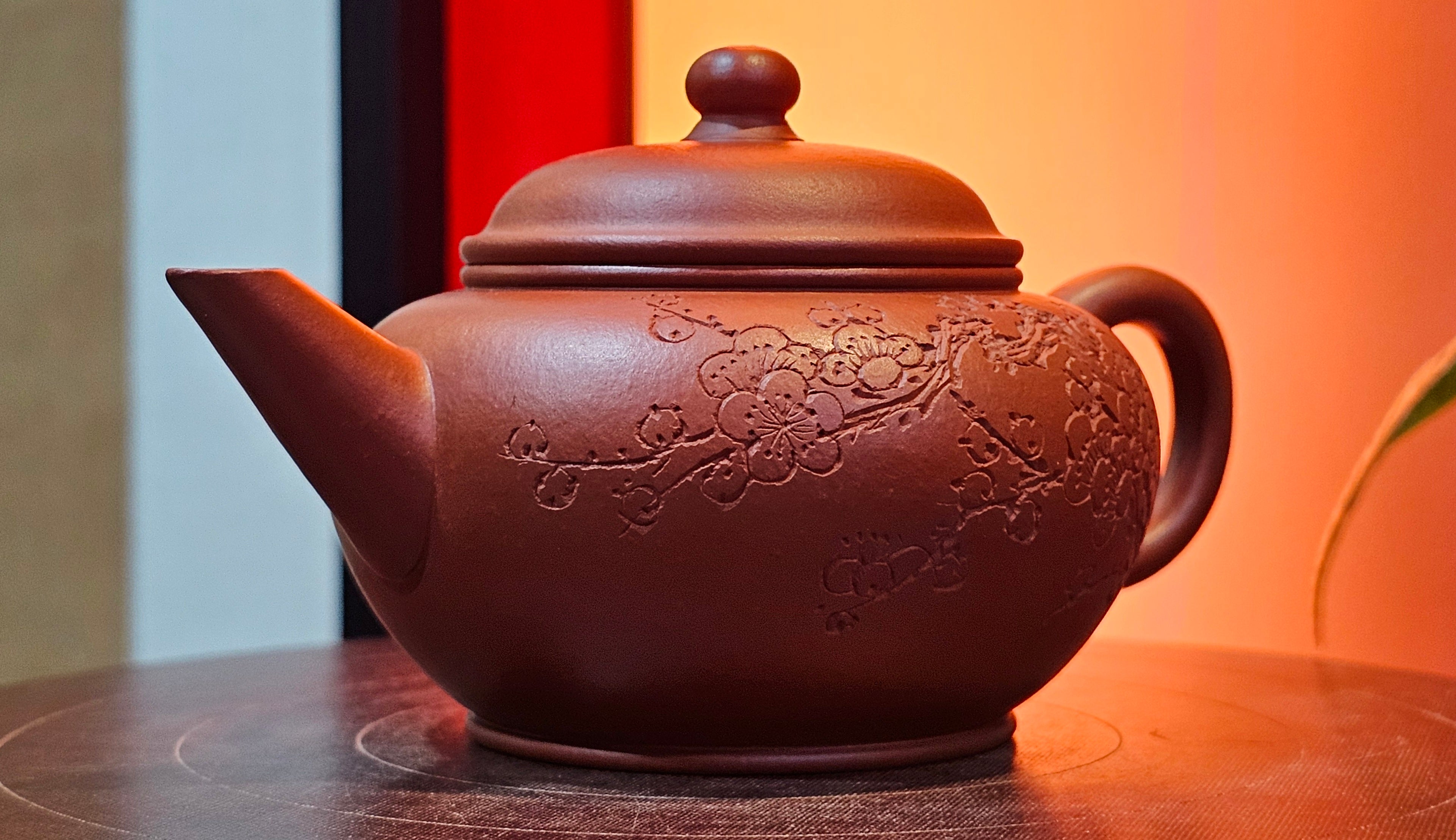 Shui Ping 水平, 155.5ml, Xiao Mei Yao Zhu Ni 小煤窑朱泥, by our Craftsman Chen Yue Fei 陈跃飞, Plum Blossoms Engraving by Craftsman Yi De Shu 一德书 ~!Congratulations to Mr A.D.P.! 1127hrs 12th Nov 2025, Forest! Belgium🇧🇪!