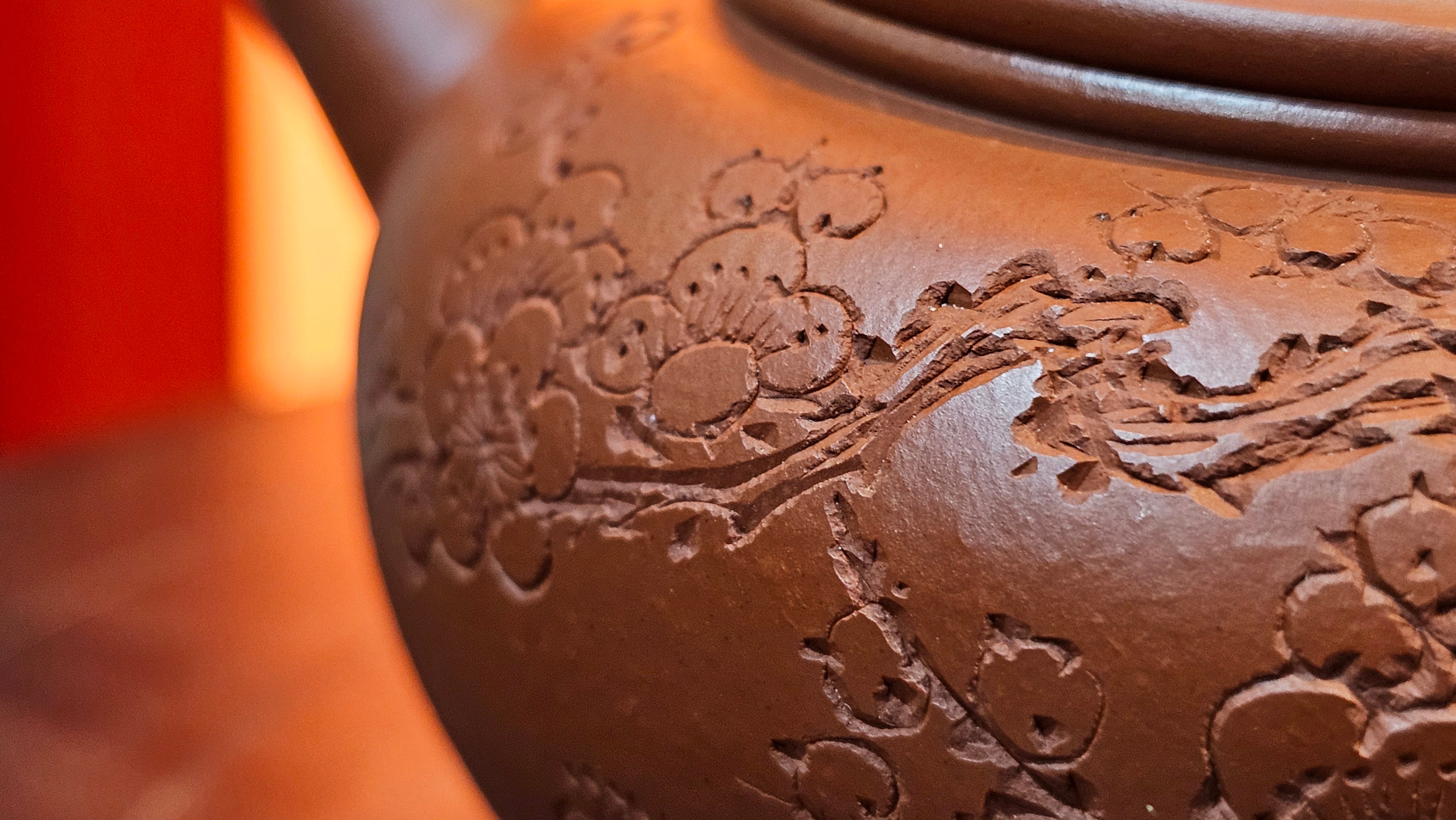 Shui Ping 水平, 155.5ml, Xiao Mei Yao Zhu Ni 小煤窑朱泥, by our Craftsman Chen Yue Fei 陈跃飞, Plum Blossoms Engraving by Craftsman Yi De Shu 一德书 ~!Congratulations to Mr A.D.P.! 1127hrs 12th Nov 2025, Forest! Belgium🇧🇪!