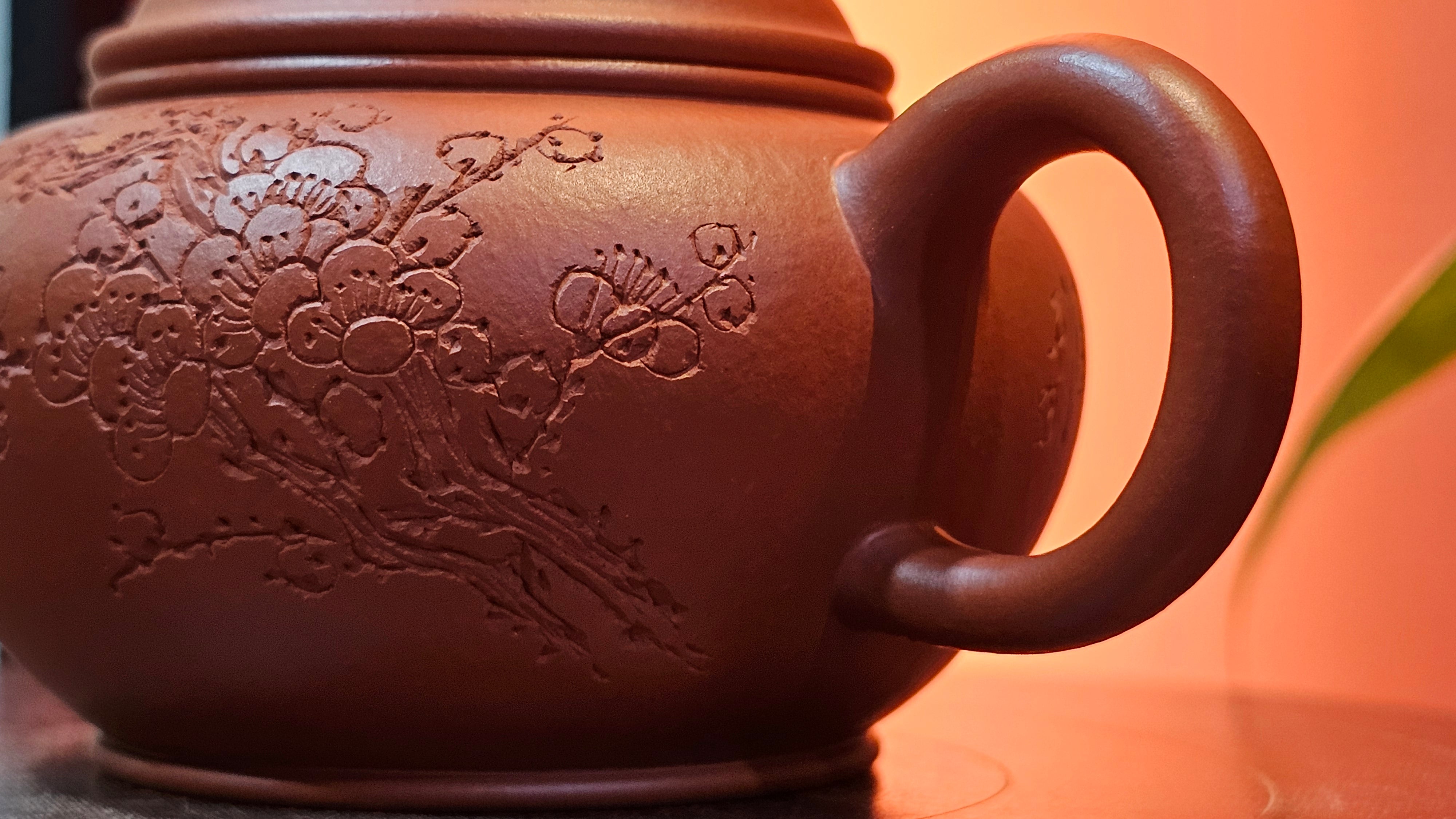 Shui Ping 水平, 155.5ml, Xiao Mei Yao Zhu Ni 小煤窑朱泥, by our Craftsman Chen Yue Fei 陈跃飞, Plum Blossoms Engraving by Craftsman Yi De Shu 一德书 ~!Congratulations to Mr A.D.P.! 1127hrs 12th Nov 2025, Forest! Belgium🇧🇪!