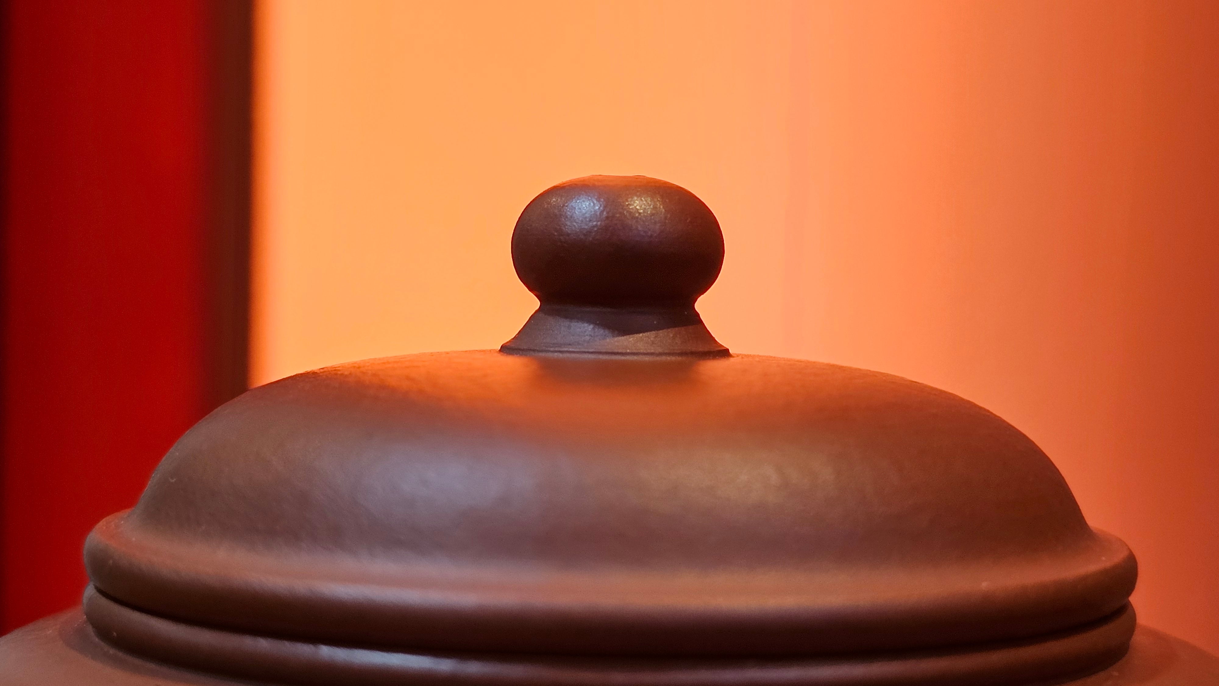 Shui Ping 水平, 155.5ml, Xiao Mei Yao Zhu Ni 小煤窑朱泥, by our Craftsman Chen Yue Fei 陈跃飞, Plum Blossoms Engraving by Craftsman Yi De Shu 一德书 ~!Congratulations to Mr A.D.P.! 1127hrs 12th Nov 2025, Forest! Belgium🇧🇪!