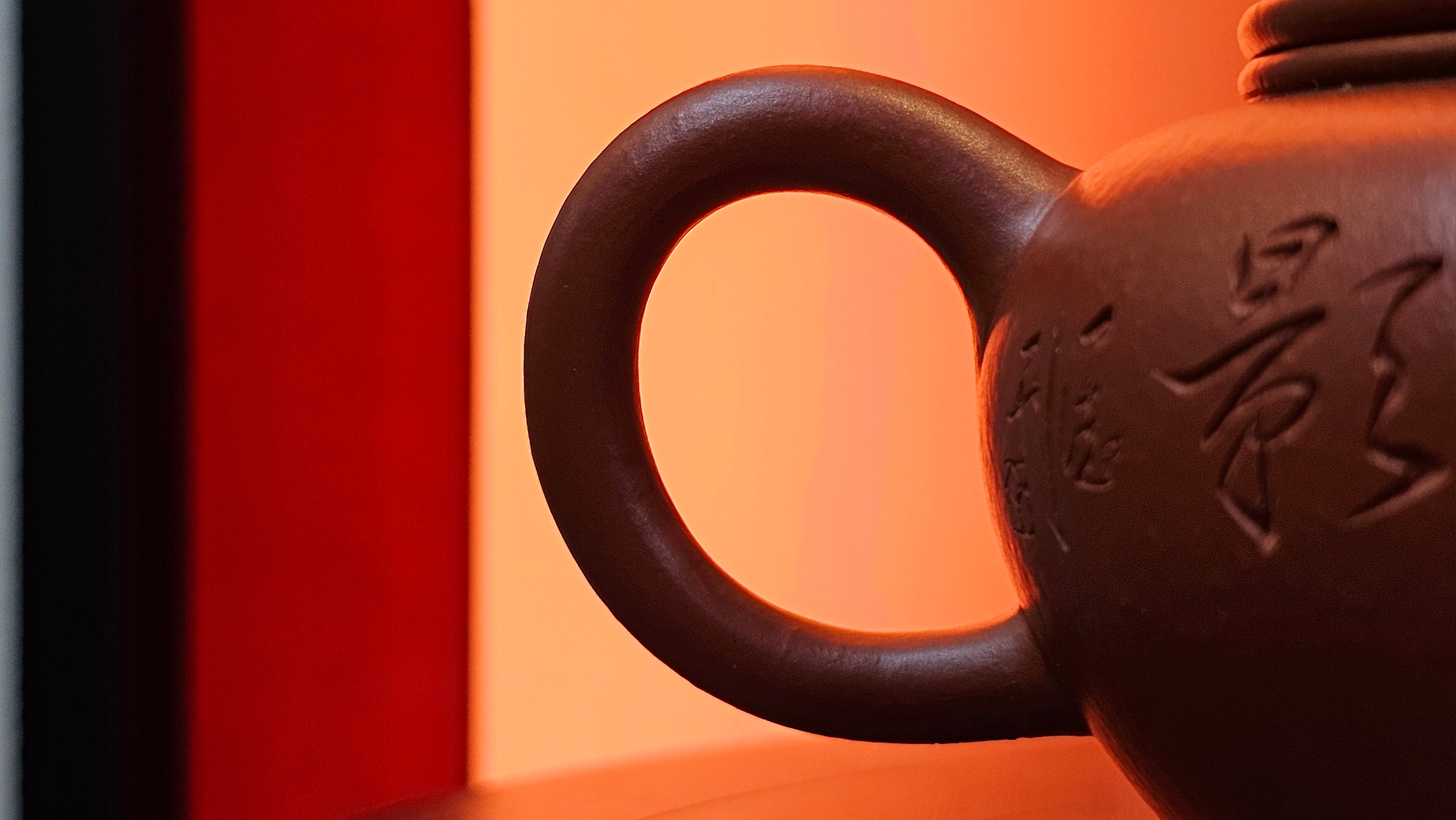 Shui Ping 水平, 155.5ml, Xiao Mei Yao Zhu Ni 小煤窑朱泥, by our Craftsman Chen Yue Fei 陈跃飞, Plum Blossoms Engraving by Craftsman Yi De Shu 一德书 ~!Congratulations to Mr A.D.P.! 1127hrs 12th Nov 2025, Forest! Belgium🇧🇪!