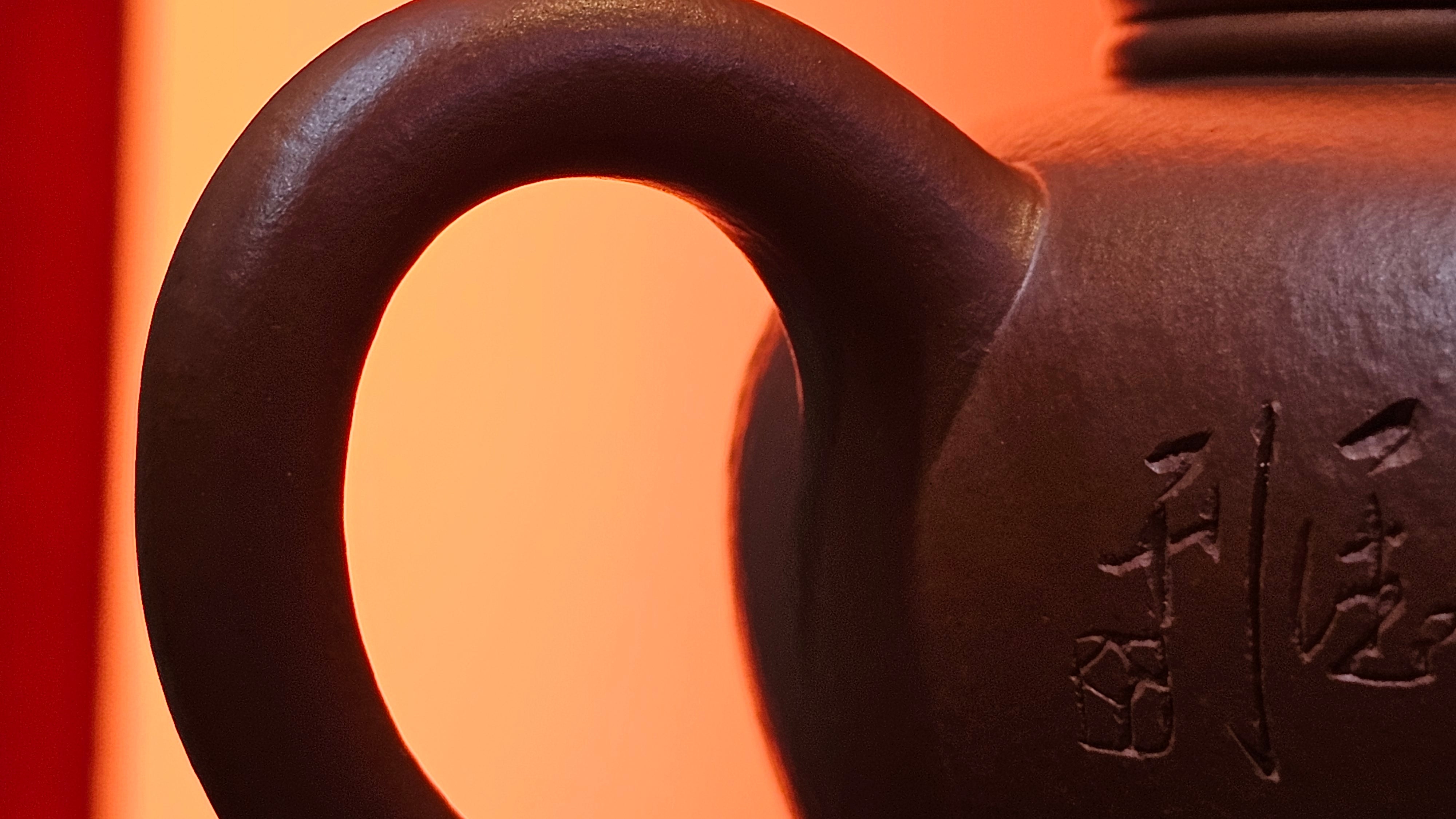 Shui Ping 水平, 155.5ml, Xiao Mei Yao Zhu Ni 小煤窑朱泥, by our Craftsman Chen Yue Fei 陈跃飞, Plum Blossoms Engraving by Craftsman Yi De Shu 一德书 ~!Congratulations to Mr A.D.P.! 1127hrs 12th Nov 2025, Forest! Belgium🇧🇪!