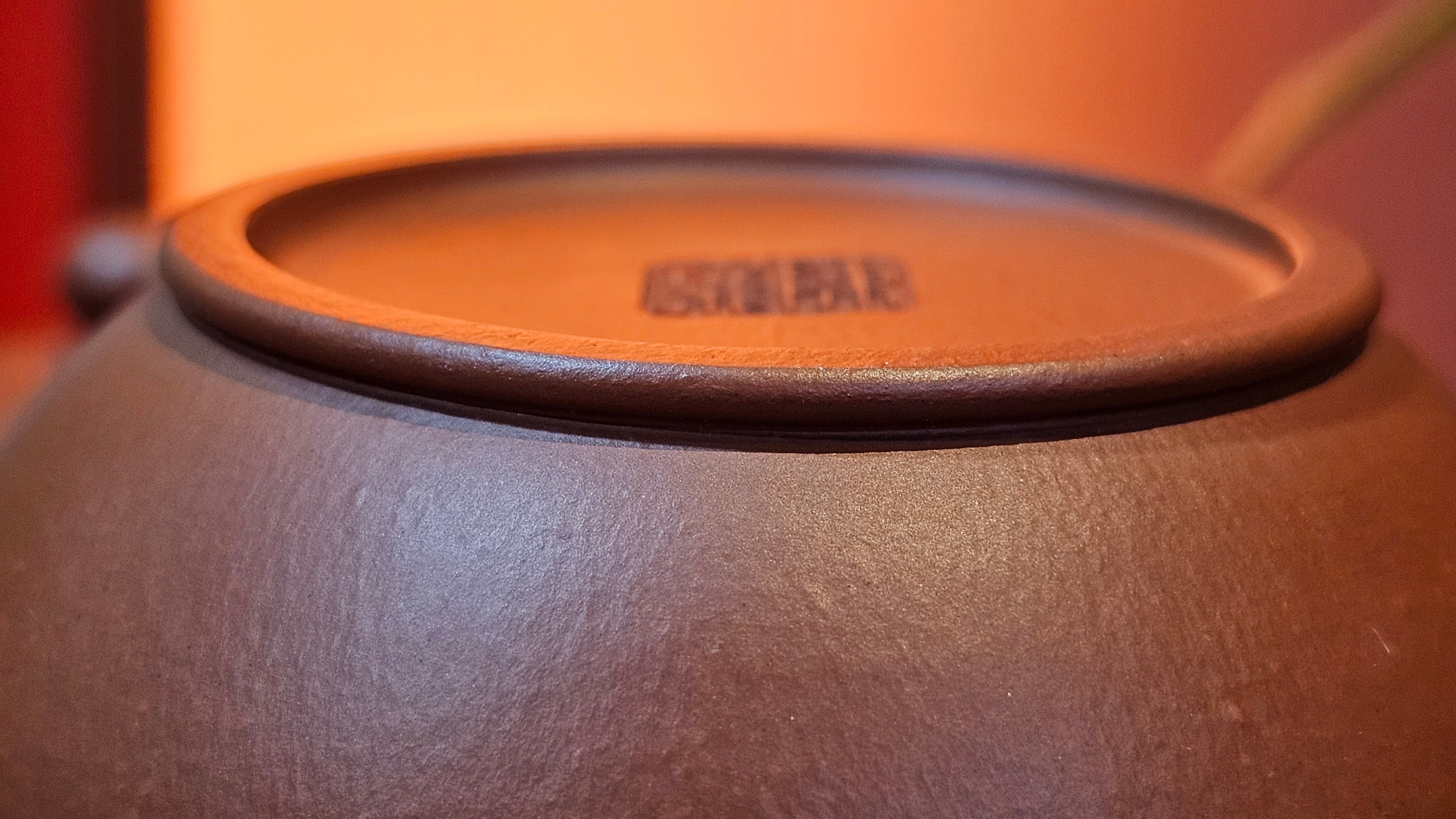 Shui Ping 水平, 155.5ml, Xiao Mei Yao Zhu Ni 小煤窑朱泥, by our Craftsman Chen Yue Fei 陈跃飞, Plum Blossoms Engraving by Craftsman Yi De Shu 一德书 ~!Congratulations to Mr A.D.P.! 1127hrs 12th Nov 2025, Forest! Belgium🇧🇪!