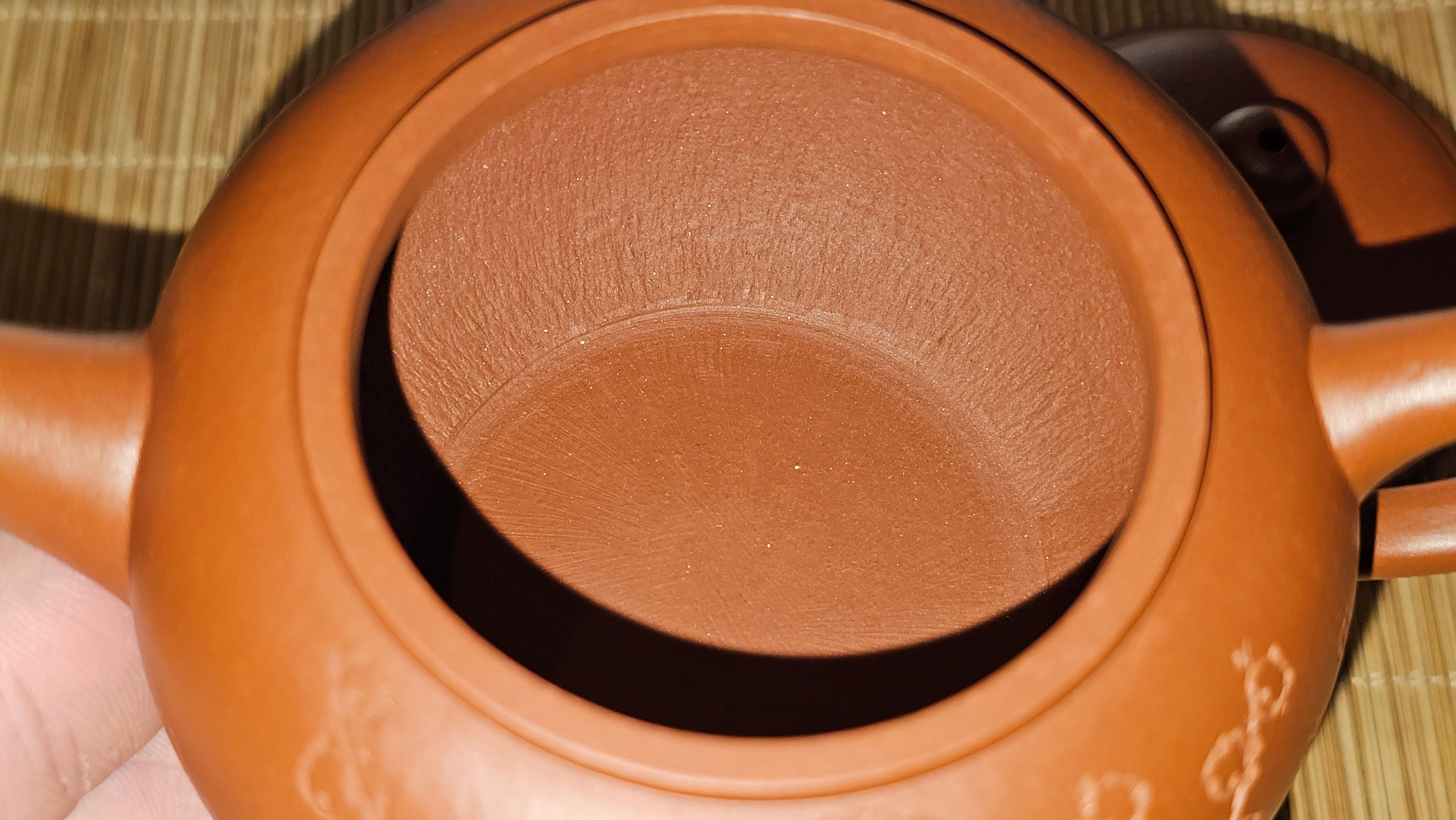 Shui Ping 水平, 155.5ml, Xiao Mei Yao Zhu Ni 小煤窑朱泥, by our Craftsman Chen Yue Fei 陈跃飞, Plum Blossoms Engraving by Craftsman Yi De Shu 一德书 ~!Congratulations to Mr A.D.P.! 1127hrs 12th Nov 2025, Forest! Belgium🇧🇪!