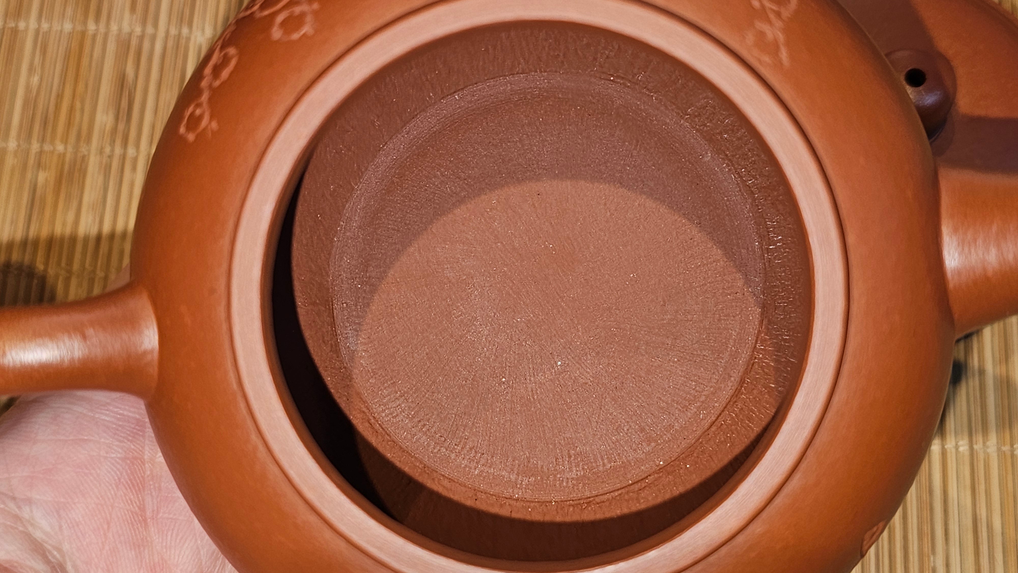 Shui Ping 水平, 155.5ml, Xiao Mei Yao Zhu Ni 小煤窑朱泥, by our Craftsman Chen Yue Fei 陈跃飞, Plum Blossoms Engraving by Craftsman Yi De Shu 一德书 ~!Congratulations to Mr A.D.P.! 1127hrs 12th Nov 2025, Forest! Belgium🇧🇪!