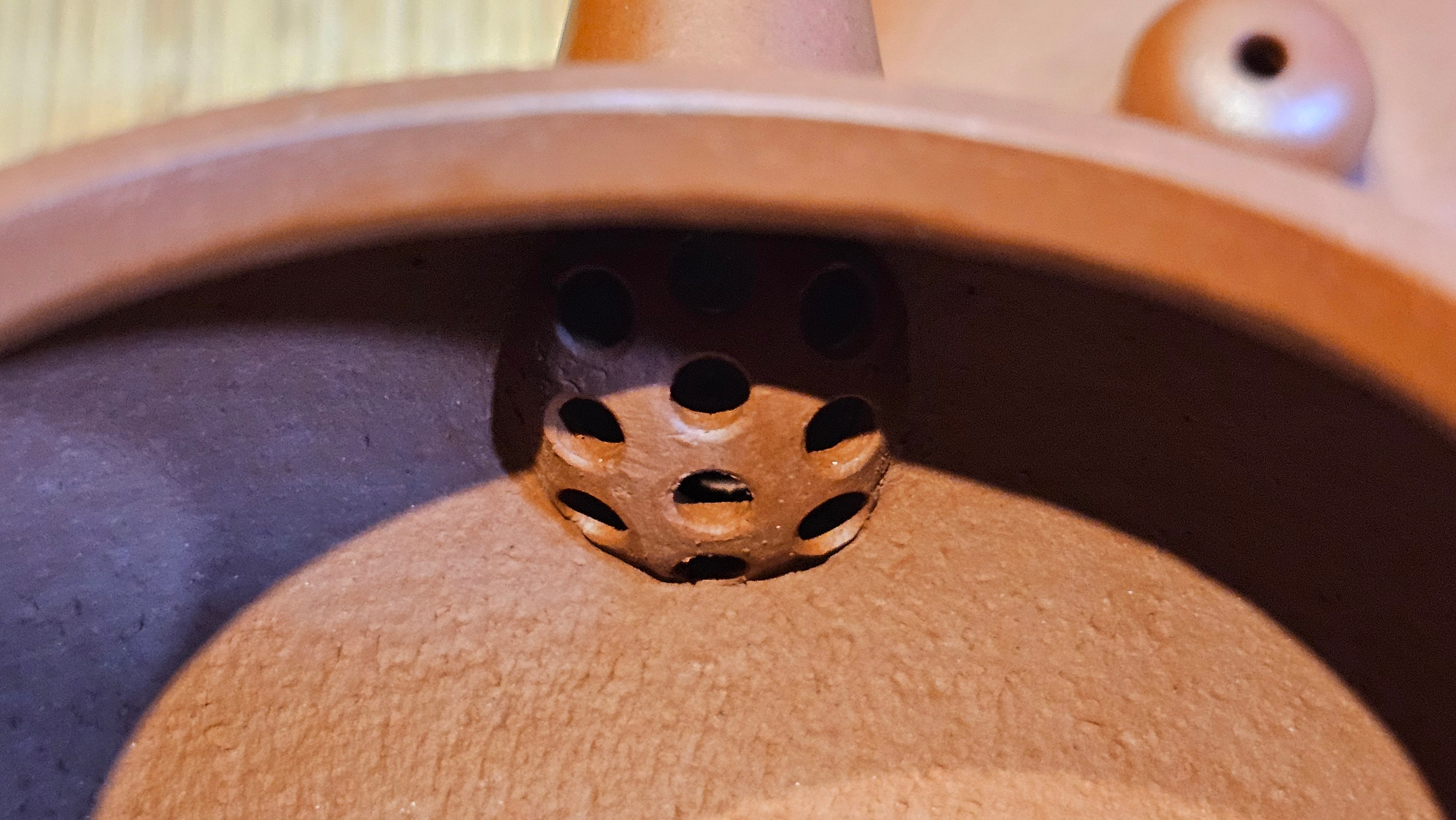 Shui Ping 水平, 155.5ml, Xiao Mei Yao Zhu Ni 小煤窑朱泥, by our Craftsman Chen Yue Fei 陈跃飞, Plum Blossoms Engraving by Craftsman Yi De Shu 一德书 ~!Congratulations to Mr A.D.P.! 1127hrs 12th Nov 2025, Forest! Belgium🇧🇪!