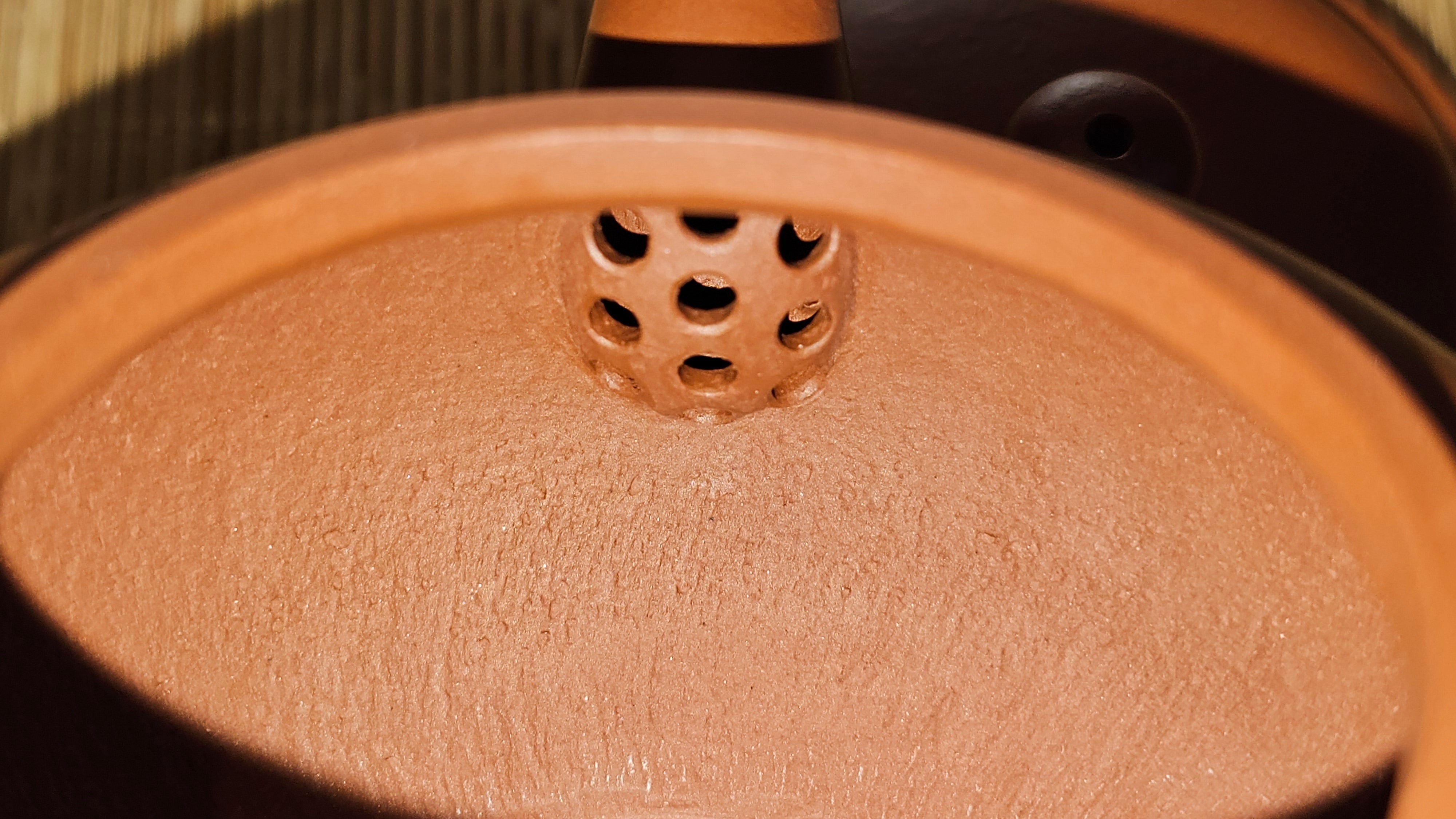 Shui Ping 水平, 155.5ml, Xiao Mei Yao Zhu Ni 小煤窑朱泥, by our Craftsman Chen Yue Fei 陈跃飞, Plum Blossoms Engraving by Craftsman Yi De Shu 一德书 ~!Congratulations to Mr A.D.P.! 1127hrs 12th Nov 2025, Forest! Belgium🇧🇪!