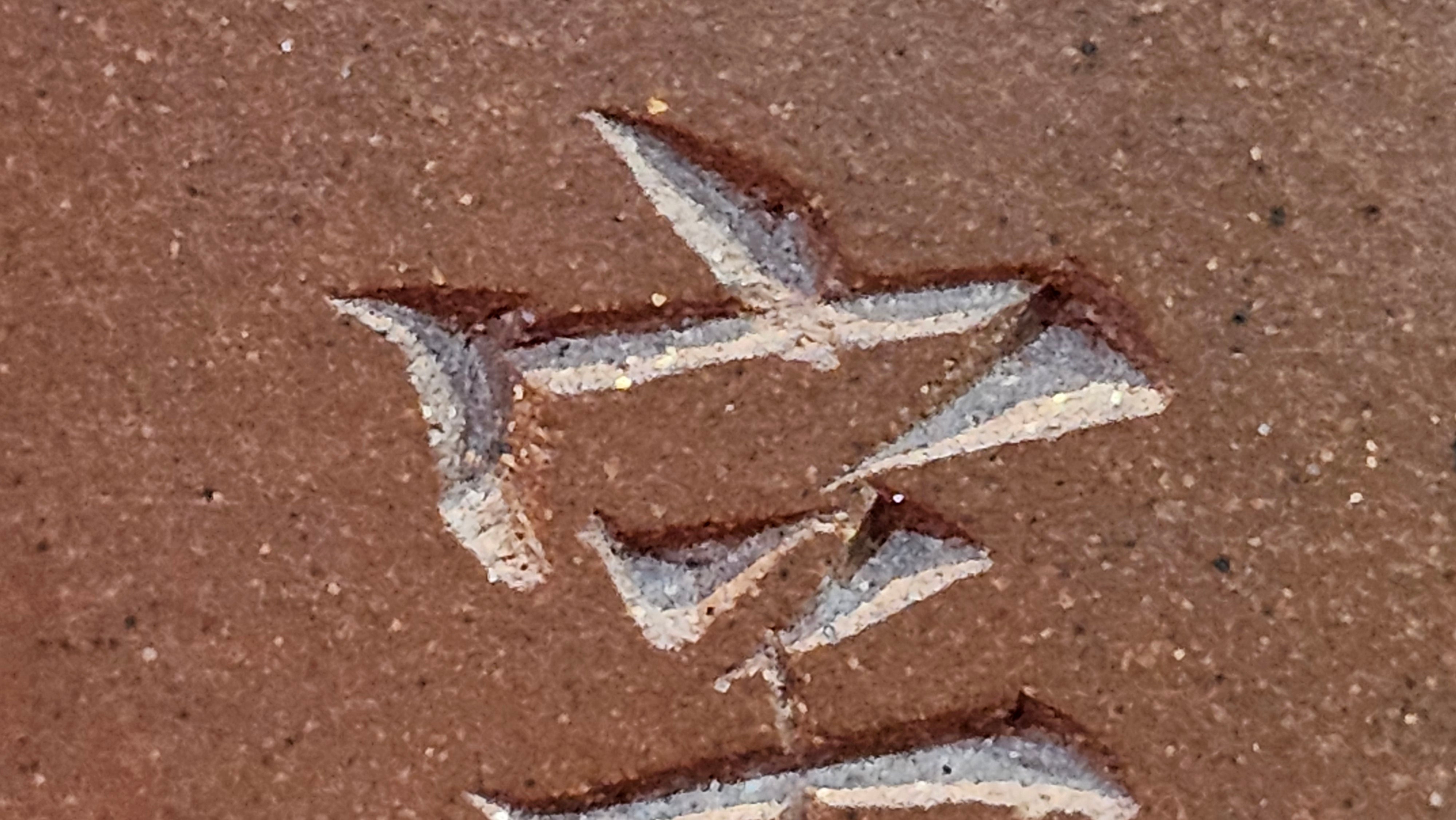 《益寿延年》"Yi Shou Yan Nian", 251.3ml, AUSPICIOUS. Longevity Blessing! Lid Top Clay Sculpting, Poem Engraving, Crafted with Cao Family's Di Cao Qing By Assoc Master Artist Zhang Ke ~ Congratulations to Mr J.C.K.! 1909hrs 27th Nov 2025, Rio Rancho! NM!