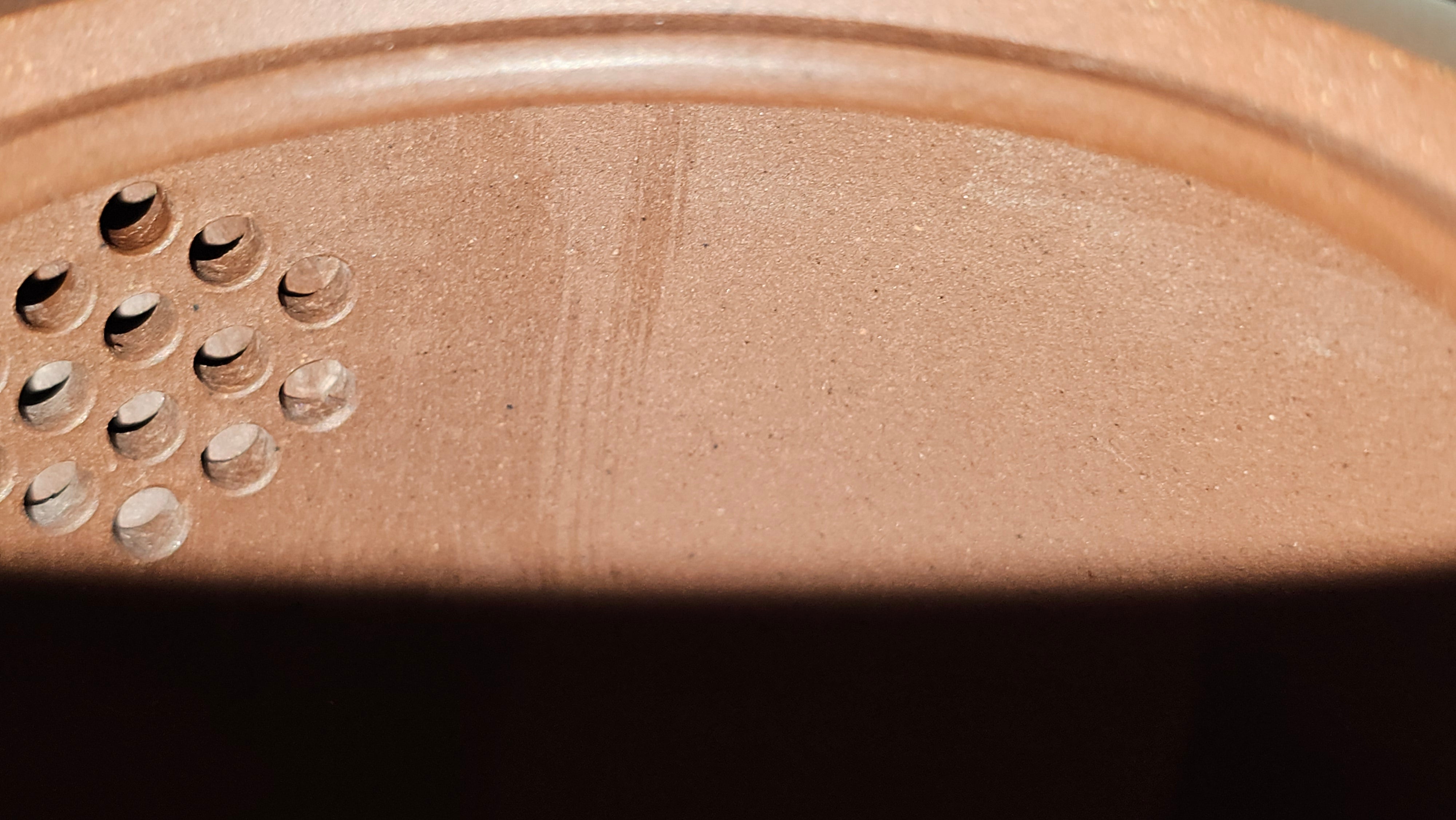 《益寿延年》"Yi Shou Yan Nian", 251.3ml, AUSPICIOUS. Longevity Blessing! Lid Top Clay Sculpting, Poem Engraving, Crafted with Cao Family's Di Cao Qing By Assoc Master Artist Zhang Ke ~ Congratulations to Mr J.C.K.! 1909hrs 27th Nov 2025, Rio Rancho! NM!