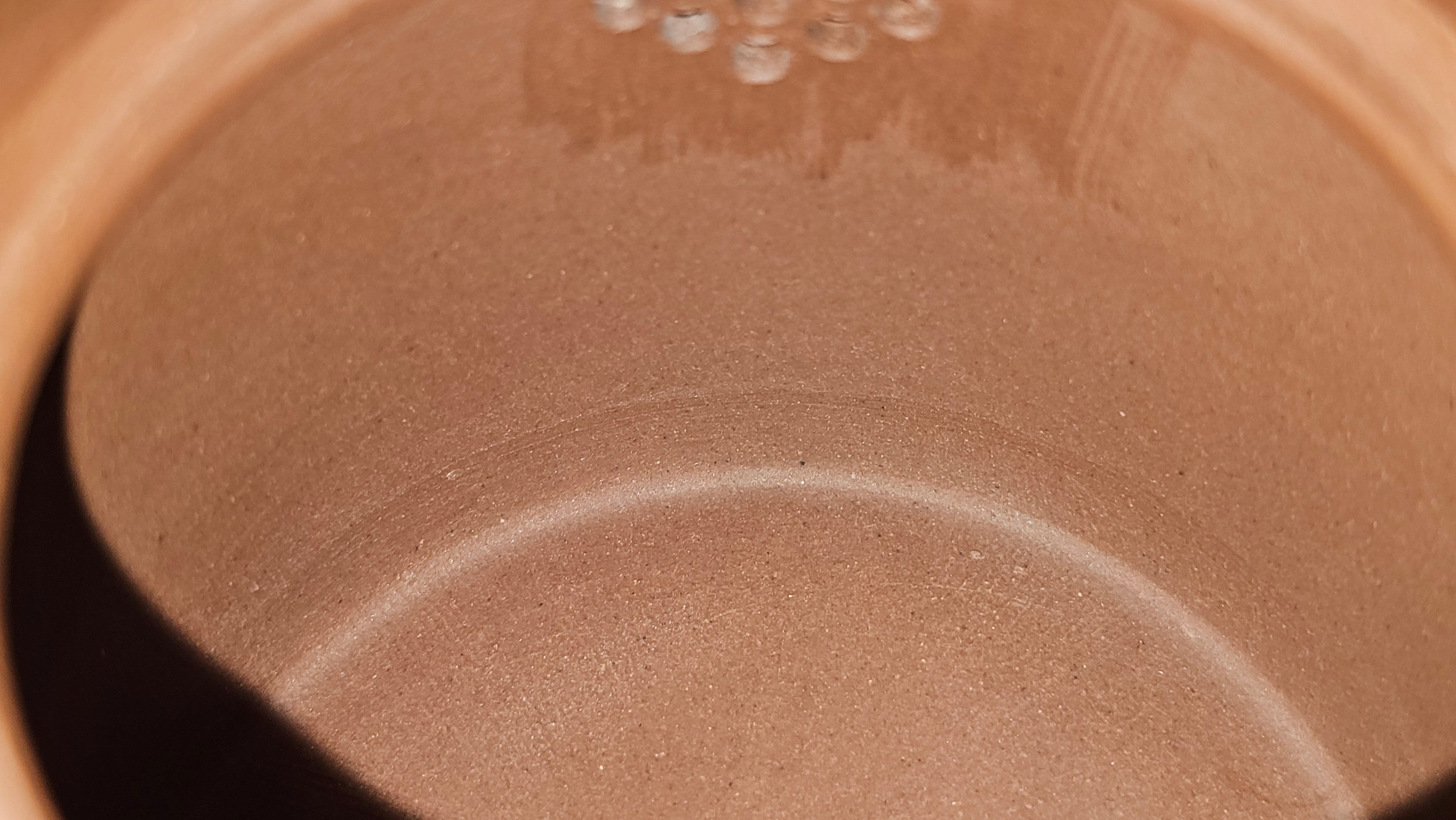 《益寿延年》"Yi Shou Yan Nian", 251.3ml, AUSPICIOUS. Longevity Blessing! Lid Top Clay Sculpting, Poem Engraving, Crafted with Cao Family's Di Cao Qing By Assoc Master Artist Zhang Ke ~ Congratulations to Mr J.C.K.! 1909hrs 27th Nov 2025, Rio Rancho! NM!