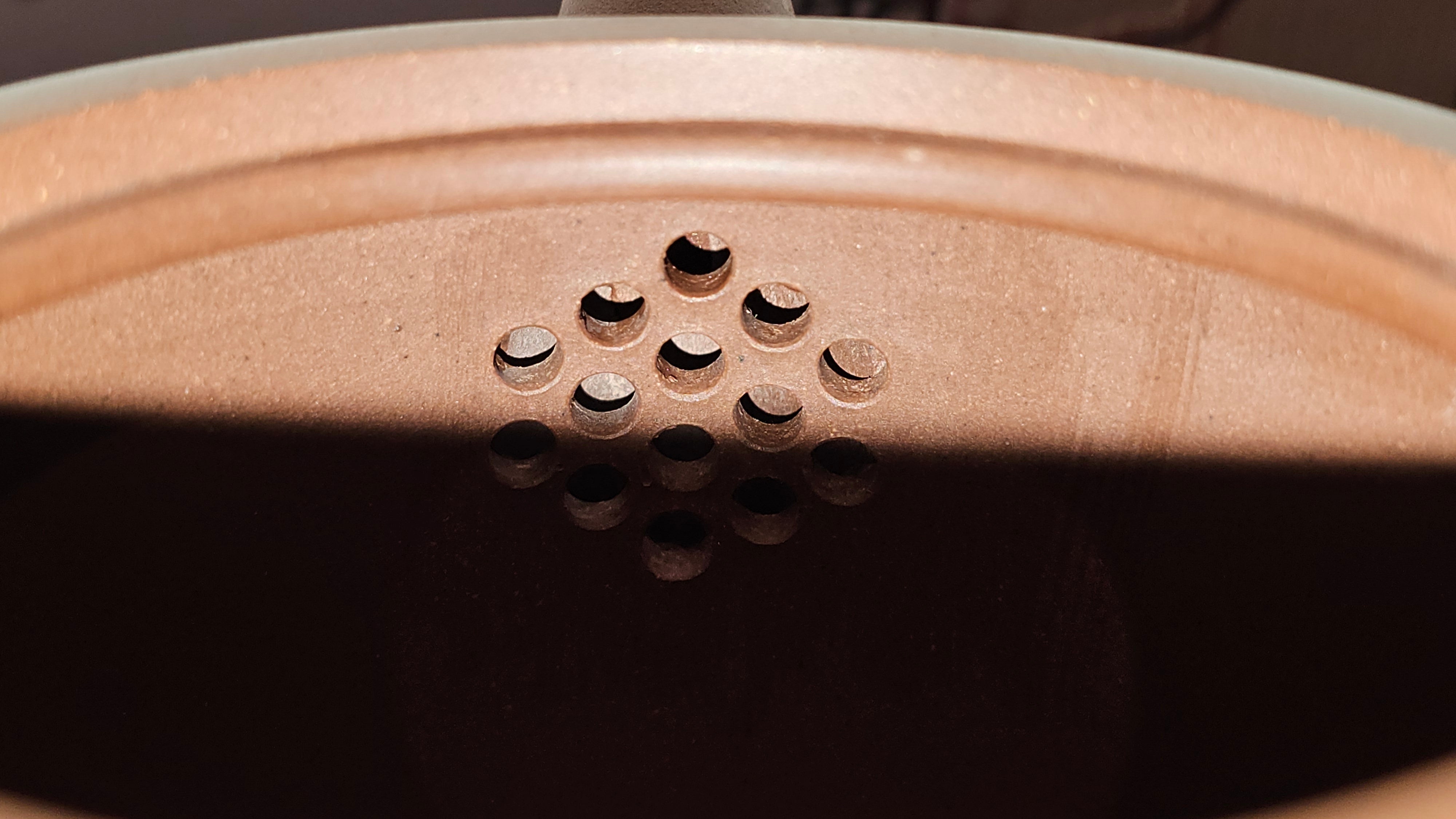 《益寿延年》"Yi Shou Yan Nian", 251.3ml, AUSPICIOUS. Longevity Blessing! Lid Top Clay Sculpting, Poem Engraving, Crafted with Cao Family's Di Cao Qing By Assoc Master Artist Zhang Ke ~ Congratulations to Mr J.C.K.! 1909hrs 27th Nov 2025, Rio Rancho! NM!