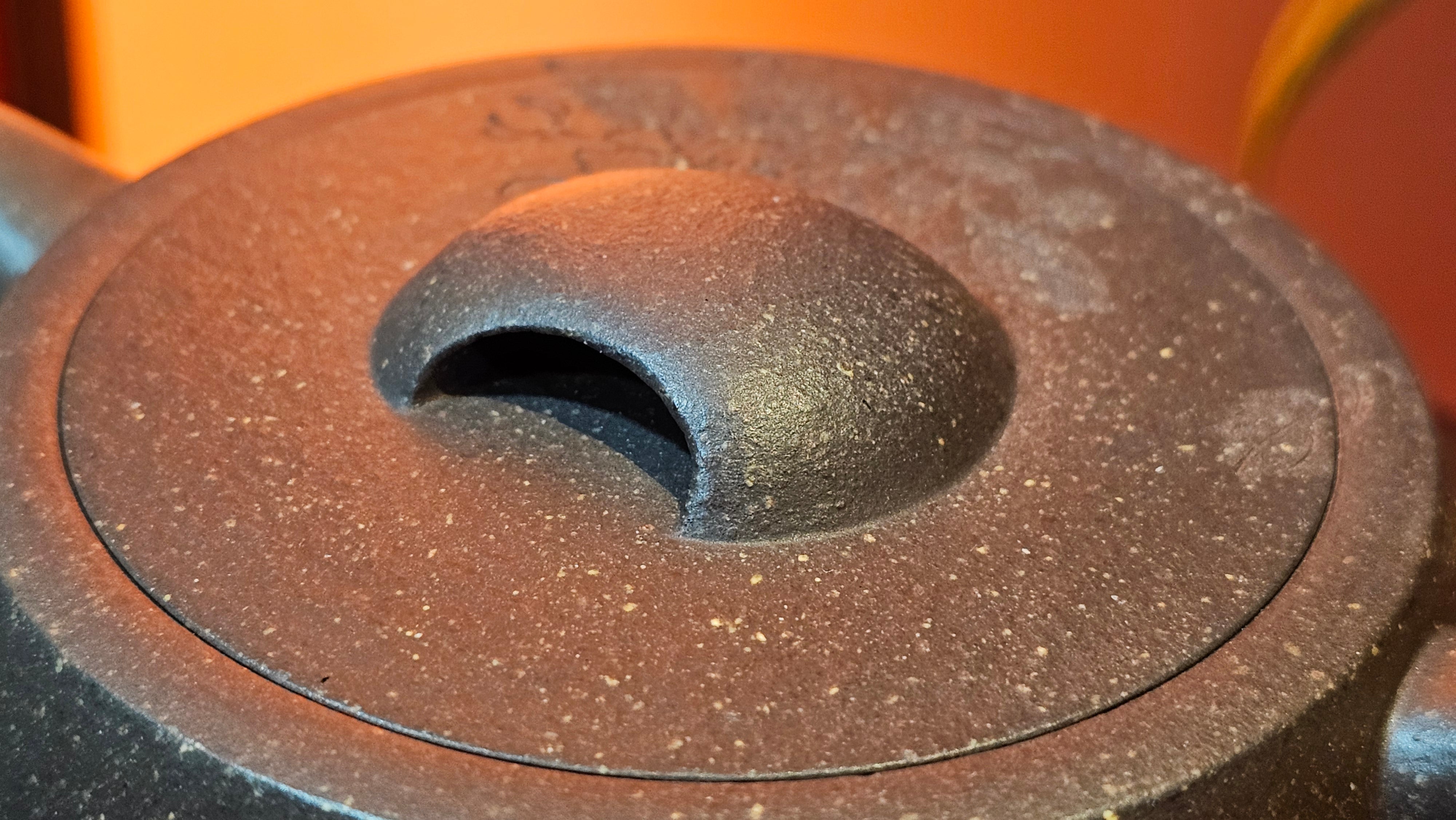 Niu Gai Jing Lan《牛盖井栏》, 166.2ml, Hei Zi Ni 黑紫泥, by our Craftsman Zhang Huan 张欢, with Plum Blossoms Engraving Art by Craftsman Nan Shan Lao Ren 南山老人 ~!Congratulations to Mr A.D.P.! 2359hrs 16th Nov 2025, Forest! Belgium🇧🇪!