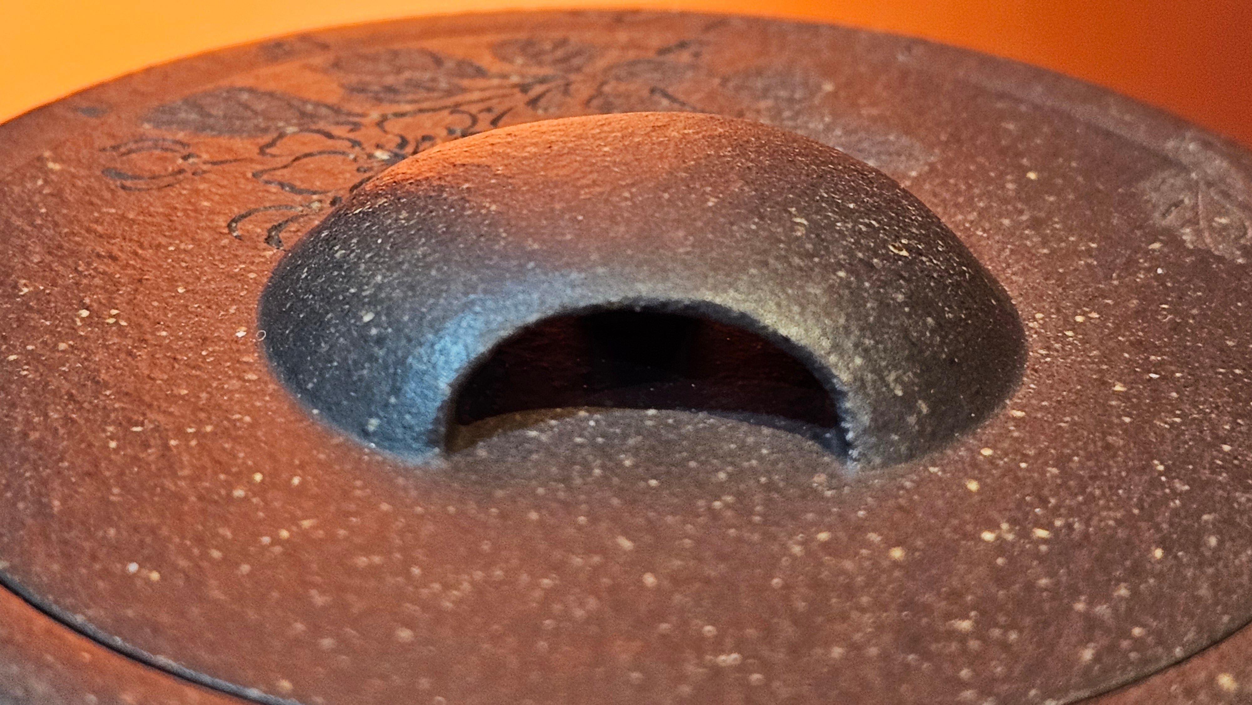 Niu Gai Jing Lan《牛盖井栏》, 166.2ml, Hei Zi Ni 黑紫泥, by our Craftsman Zhang Huan 张欢, with Plum Blossoms Engraving Art by Craftsman Nan Shan Lao Ren 南山老人 ~!Congratulations to Mr A.D.P.! 2359hrs 16th Nov 2025, Forest! Belgium🇧🇪!