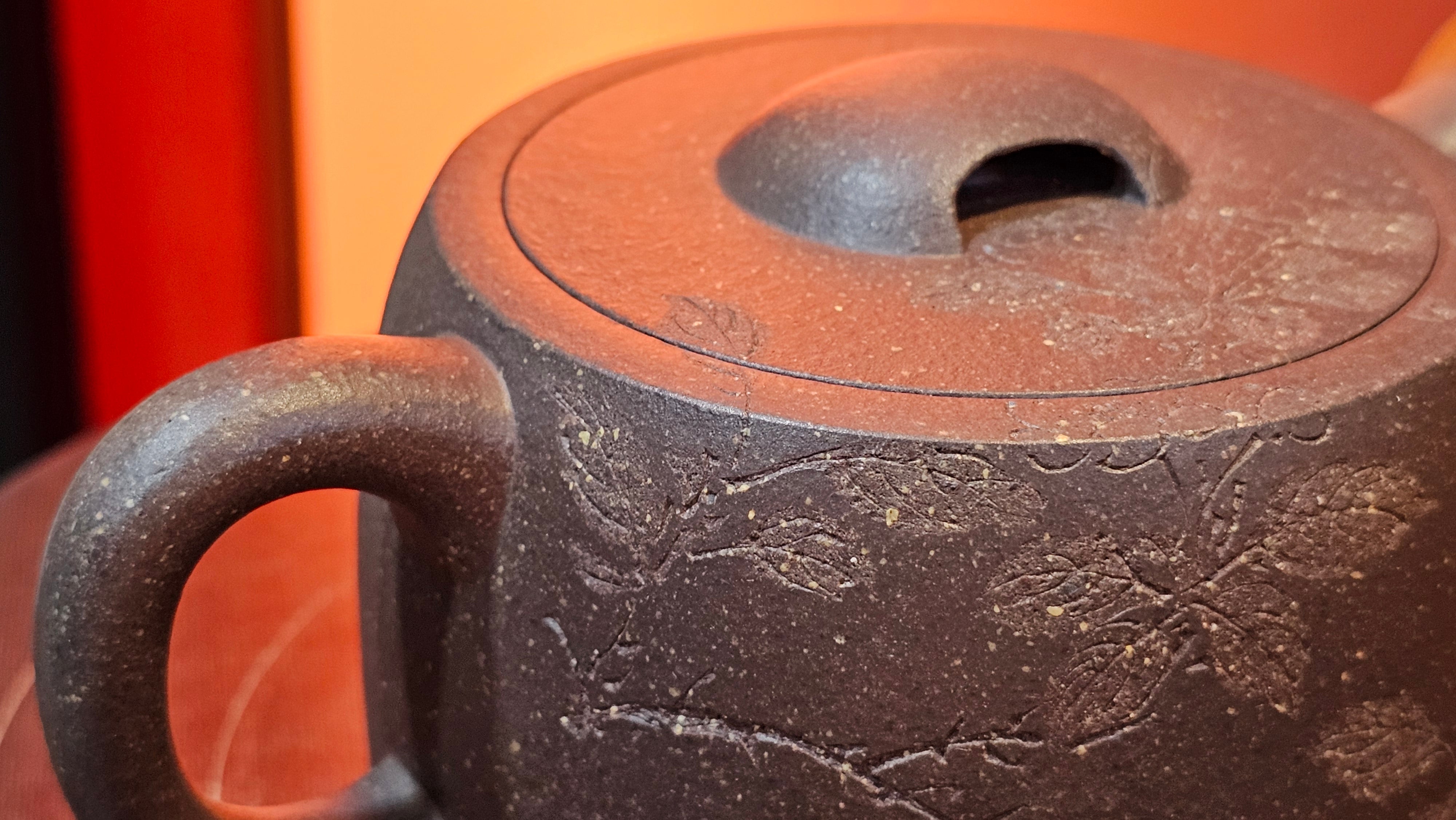 Niu Gai Jing Lan《牛盖井栏》, 166.2ml, Hei Zi Ni 黑紫泥, by our Craftsman Zhang Huan 张欢, with Plum Blossoms Engraving Art by Craftsman Nan Shan Lao Ren 南山老人 ~!Congratulations to Mr A.D.P.! 2359hrs 16th Nov 2025, Forest! Belgium🇧🇪!