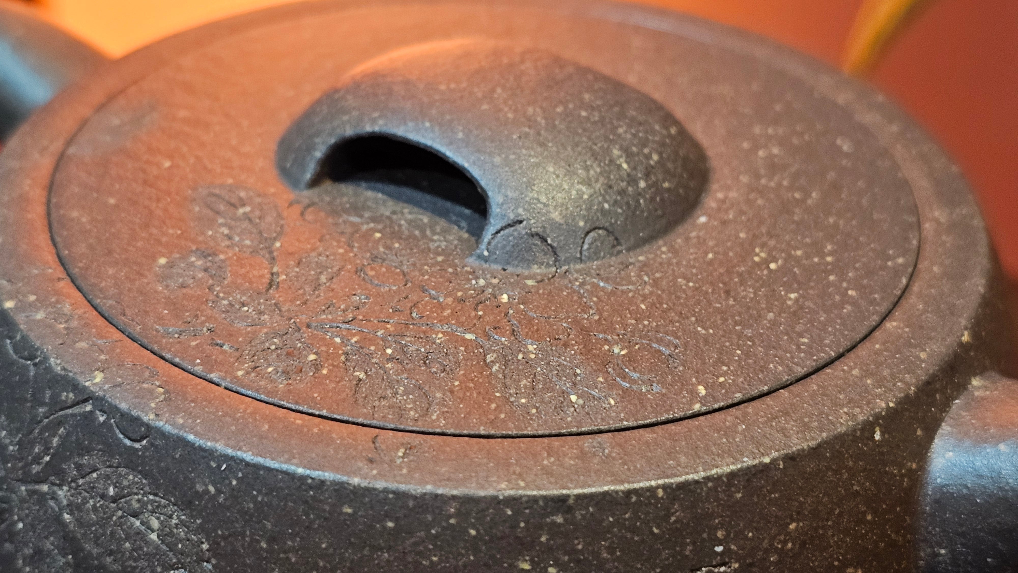 Niu Gai Jing Lan《牛盖井栏》, 166.2ml, Hei Zi Ni 黑紫泥, by our Craftsman Zhang Huan 张欢, with Plum Blossoms Engraving Art by Craftsman Nan Shan Lao Ren 南山老人 ~!Congratulations to Mr A.D.P.! 2359hrs 16th Nov 2025, Forest! Belgium🇧🇪!