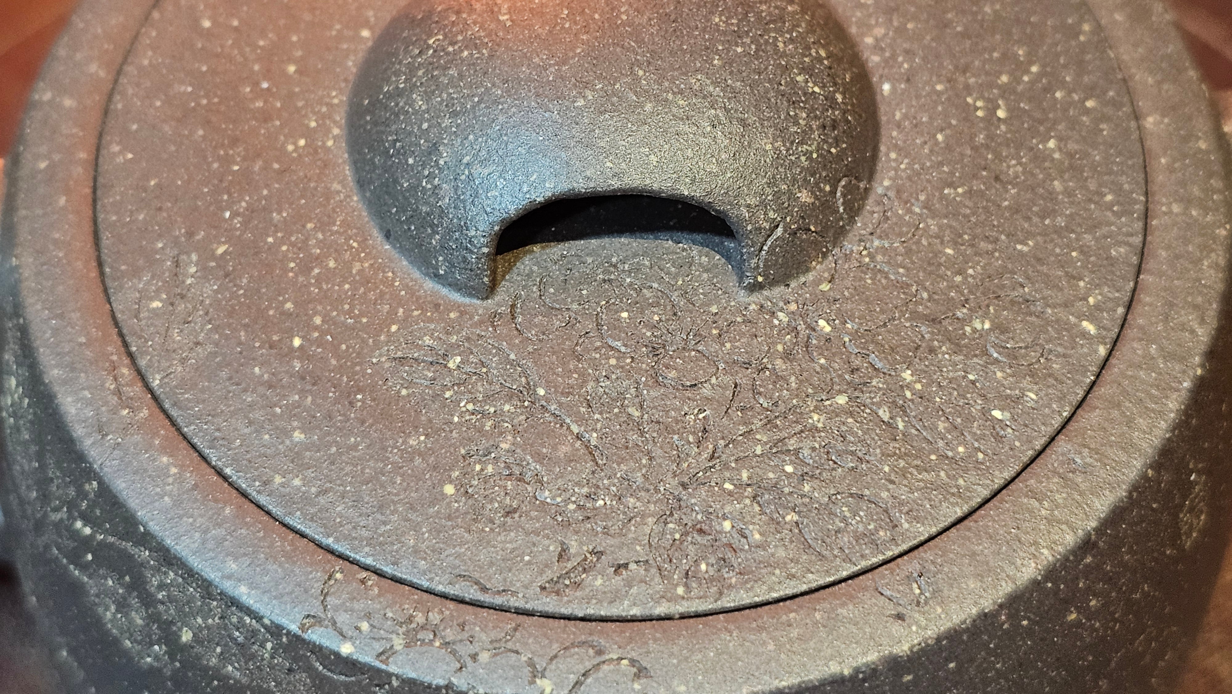 Niu Gai Jing Lan《牛盖井栏》, 166.2ml, Hei Zi Ni 黑紫泥, by our Craftsman Zhang Huan 张欢, with Plum Blossoms Engraving Art by Craftsman Nan Shan Lao Ren 南山老人 ~!Congratulations to Mr A.D.P.! 2359hrs 16th Nov 2025, Forest! Belgium🇧🇪!