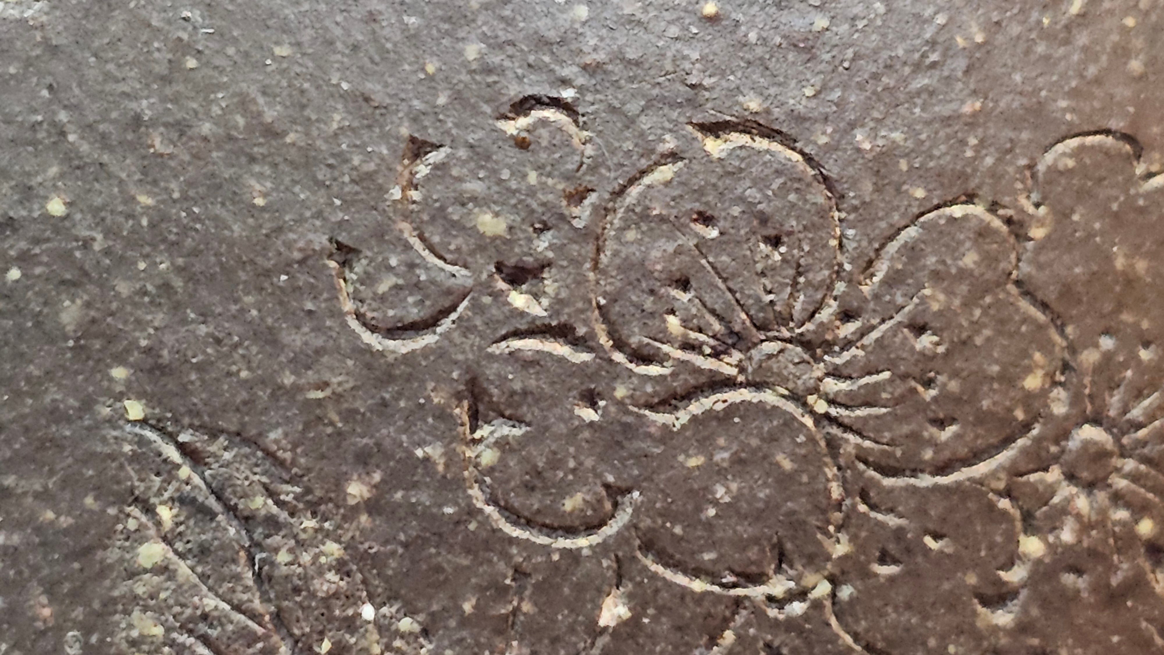 Niu Gai Jing Lan《牛盖井栏》, 166.2ml, Hei Zi Ni 黑紫泥, by our Craftsman Zhang Huan 张欢, with Plum Blossoms Engraving Art by Craftsman Nan Shan Lao Ren 南山老人 ~!Congratulations to Mr A.D.P.! 2359hrs 16th Nov 2025, Forest! Belgium🇧🇪!