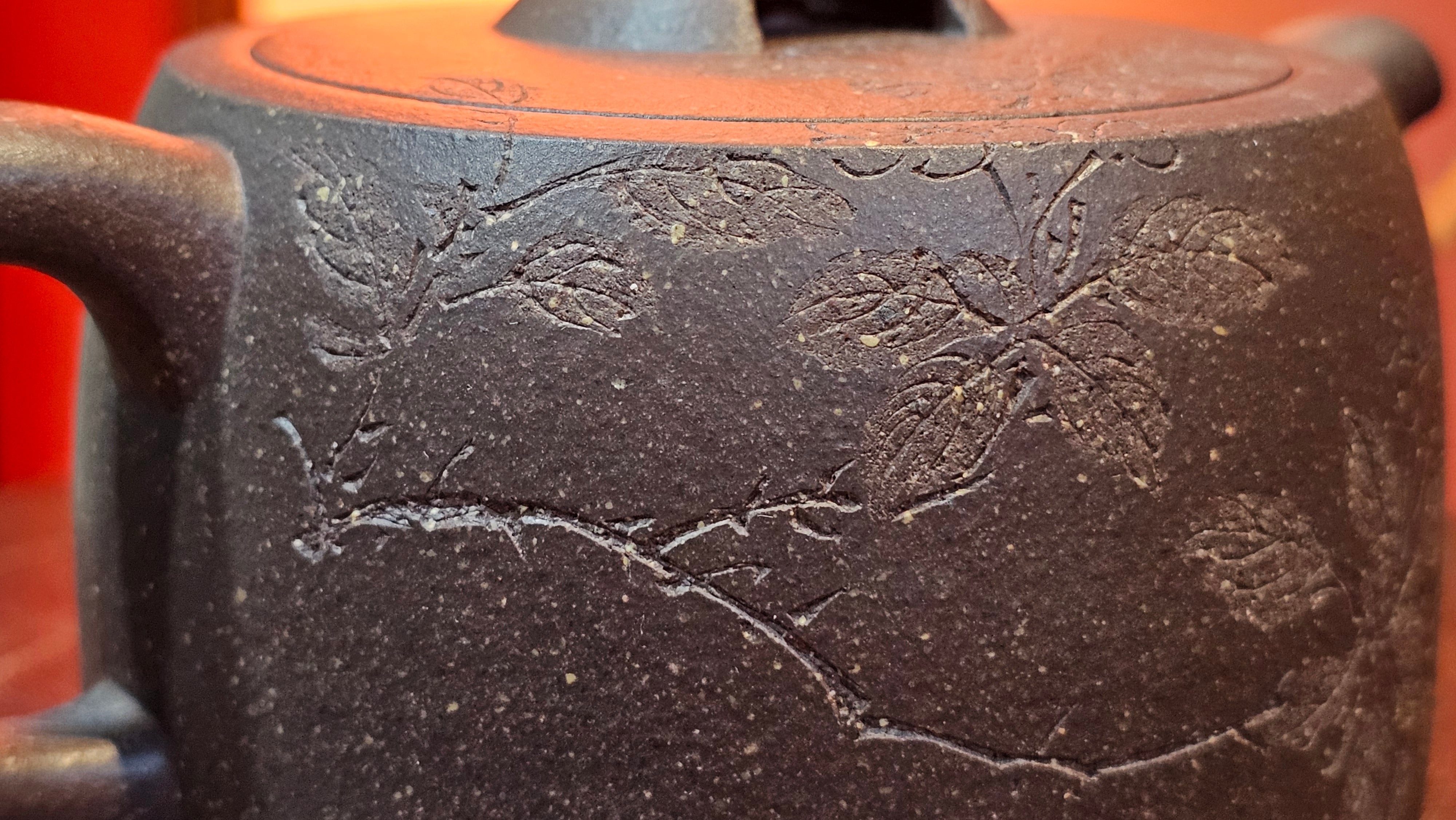 Niu Gai Jing Lan《牛盖井栏》, 166.2ml, Hei Zi Ni 黑紫泥, by our Craftsman Zhang Huan 张欢, with Plum Blossoms Engraving Art by Craftsman Nan Shan Lao Ren 南山老人 ~!Congratulations to Mr A.D.P.! 2359hrs 16th Nov 2025, Forest! Belgium🇧🇪!