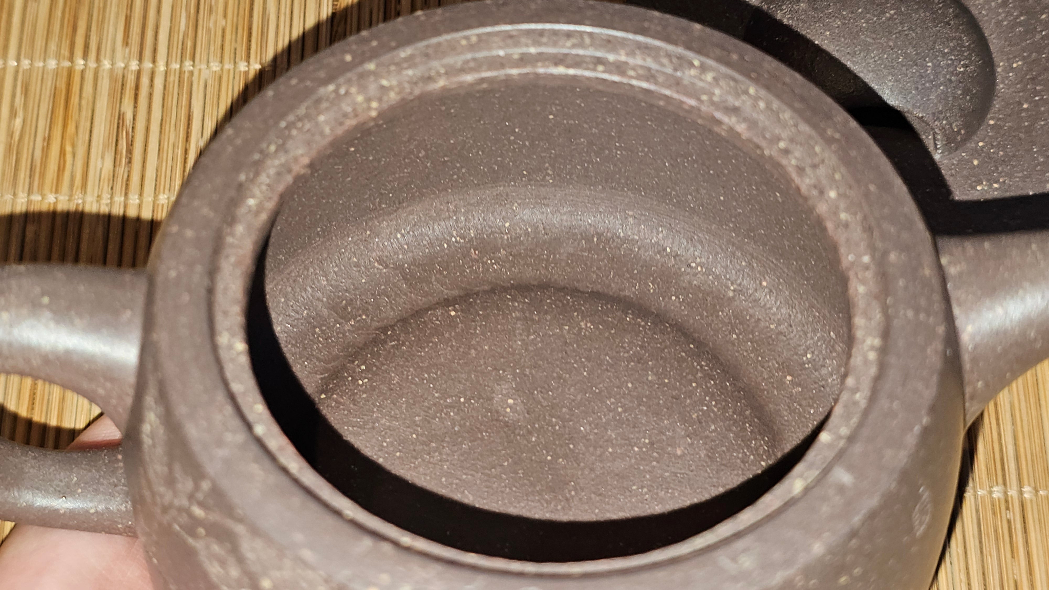 Niu Gai Jing Lan《牛盖井栏》, 166.2ml, Hei Zi Ni 黑紫泥, by our Craftsman Zhang Huan 张欢, with Plum Blossoms Engraving Art by Craftsman Nan Shan Lao Ren 南山老人 ~!Congratulations to Mr A.D.P.! 2359hrs 16th Nov 2025, Forest! Belgium🇧🇪!