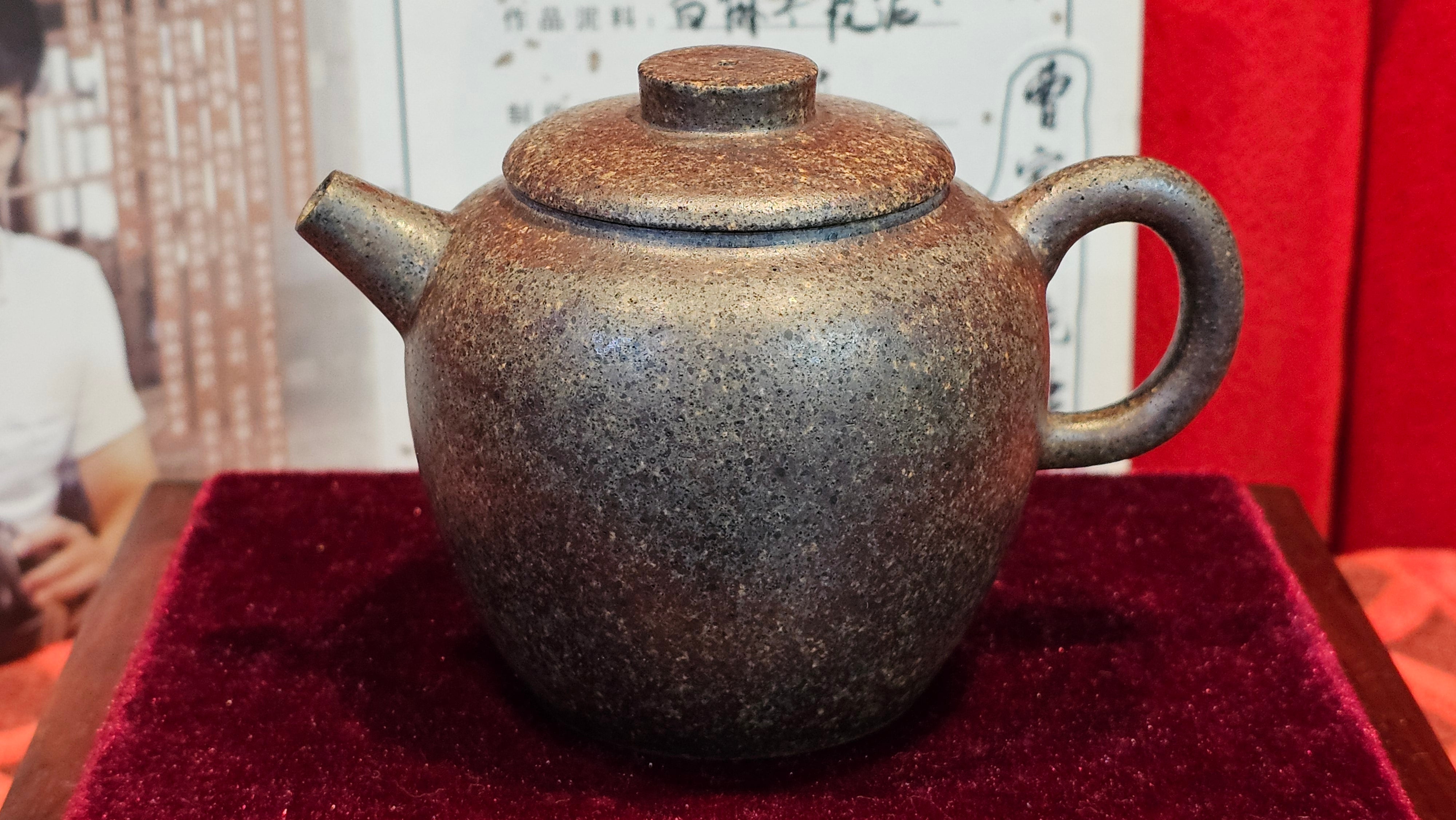 《巨轮珠》Ju Lun Zhu, 171.1ml, Using Our Cao Family's Rare and Cherished Bai Ma Zi 白麻子, Endorsed by Premier Master Cao An Xiang, Crafted by L4 Assoc Master Artist Zhang Ke ~ Congratulations to Mr A.M.R.! 1007hrs 14th Nov 2025, Talent! OR!