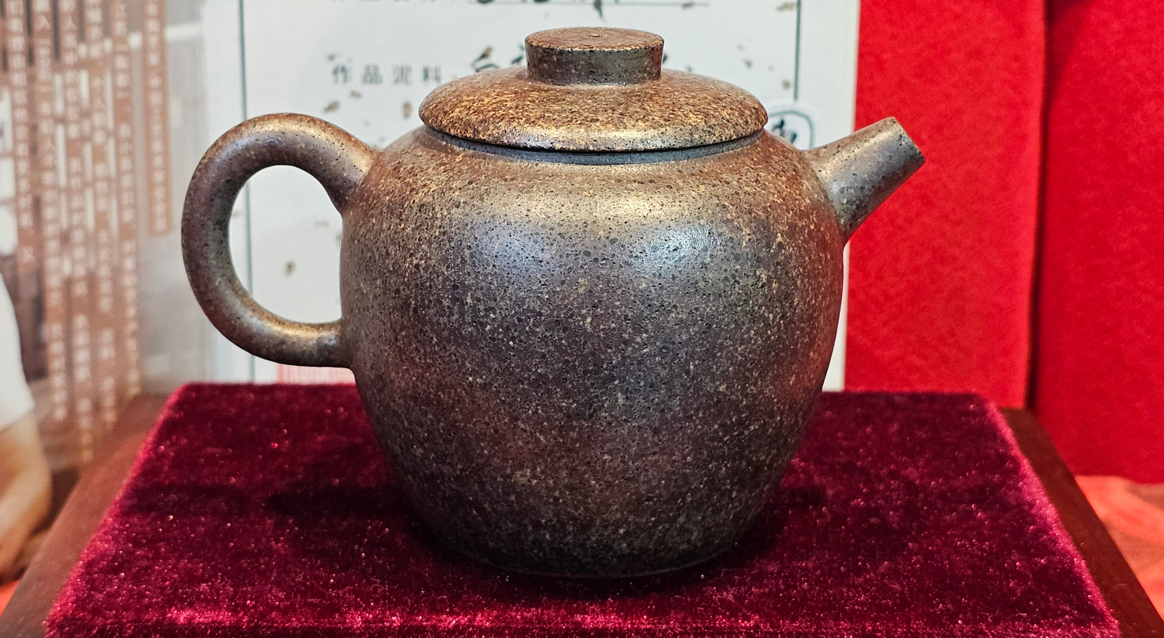 《巨轮珠》Ju Lun Zhu, 171.1ml, Using Our Cao Family's Rare and Cherished Bai Ma Zi 白麻子, Endorsed by Premier Master Cao An Xiang, Crafted by L4 Assoc Master Artist Zhang Ke ~ Congratulations to Mr A.M.R.! 1007hrs 14th Nov 2025, Talent! OR!