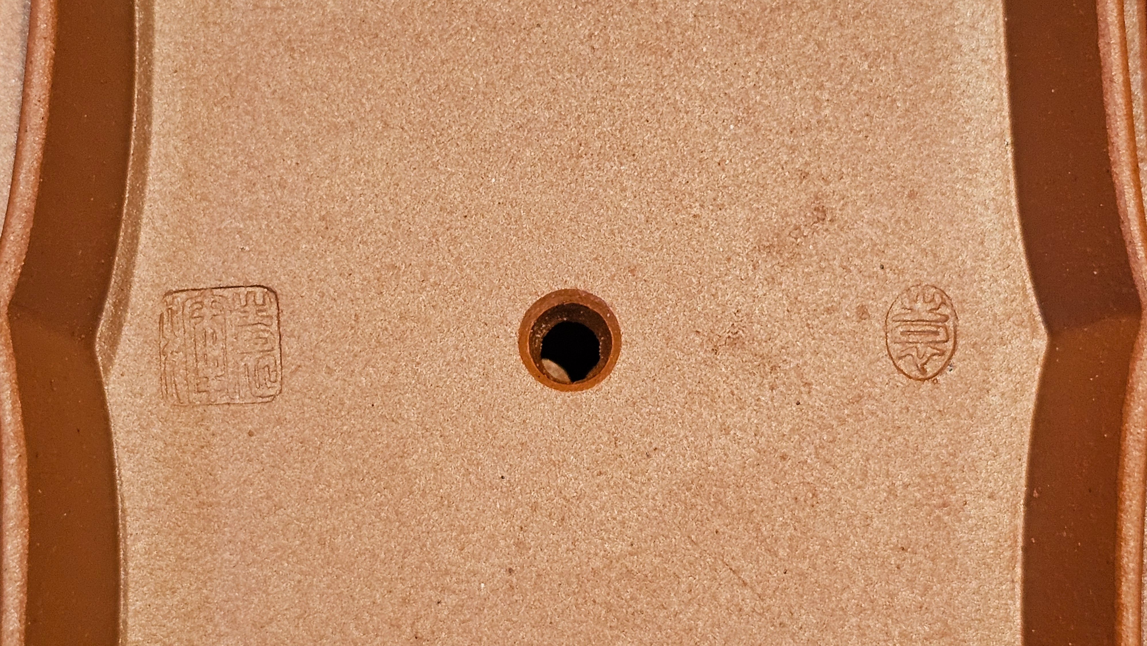 《振莲四方》~五件套组 "Zhen Lian Si Fang" SET of Five!(matching Twin cups & Twin trays), Zhu Sha 朱砂(WORLD DEBUT), by L2A Senior Consummate Artist Yuan Hui 袁辉! Lotus Engraving by Jin Li 金笠。(Lid Closing Video@11th Frame)~Congrats Dr W.S.! 0603hrs 15th Nov 2025, AZ!