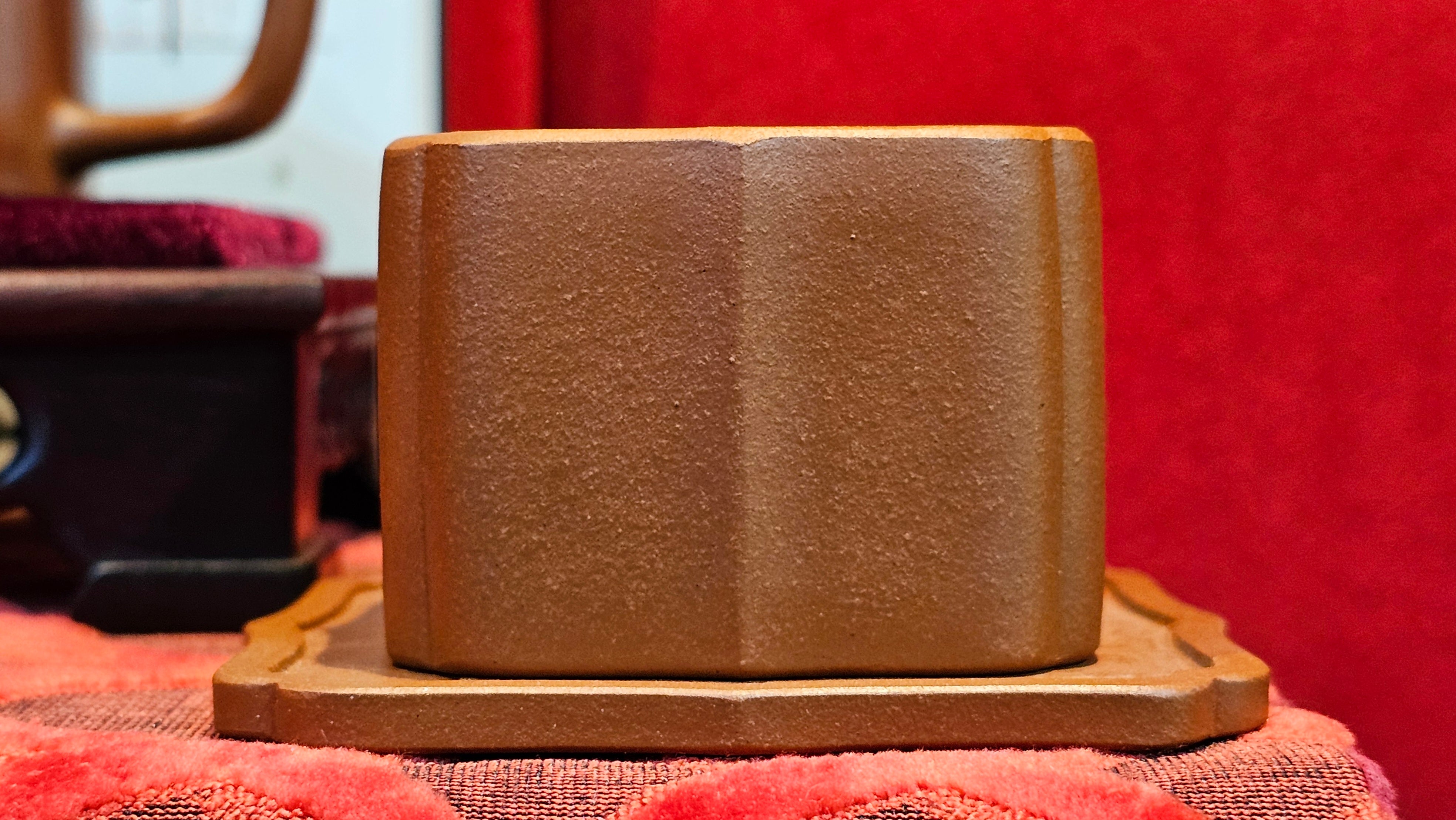 《振莲四方》~五件套组 "Zhen Lian Si Fang" SET of Five!(matching Twin cups & Twin trays), Zhu Sha 朱砂(WORLD DEBUT), by L2A Senior Consummate Artist Yuan Hui 袁辉! Lotus Engraving by Jin Li 金笠。(Lid Closing Video@11th Frame)~Congrats Dr W.S.! 0603hrs 15th Nov 2025, AZ!