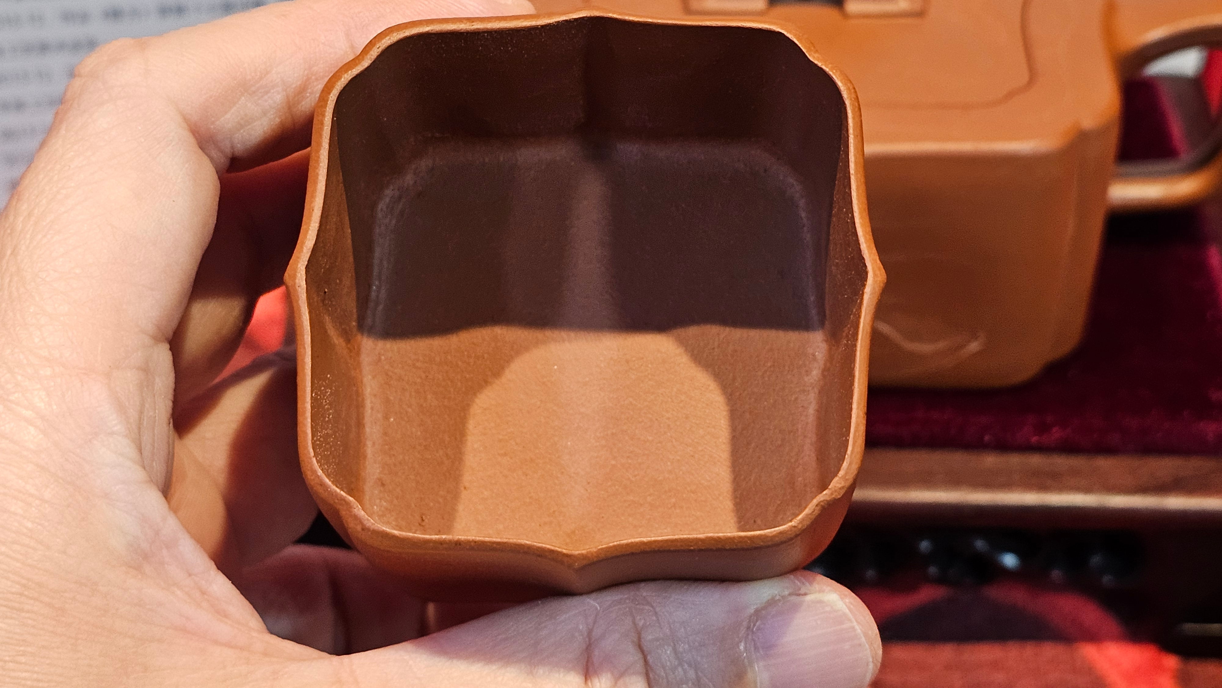 《振莲四方》~五件套组 "Zhen Lian Si Fang" SET of Five!(matching Twin cups & Twin trays), Zhu Sha 朱砂(WORLD DEBUT), by L2A Senior Consummate Artist Yuan Hui 袁辉! Lotus Engraving by Jin Li 金笠。(Lid Closing Video@11th Frame)~Congrats Dr W.S.! 0603hrs 15th Nov 2025, AZ!