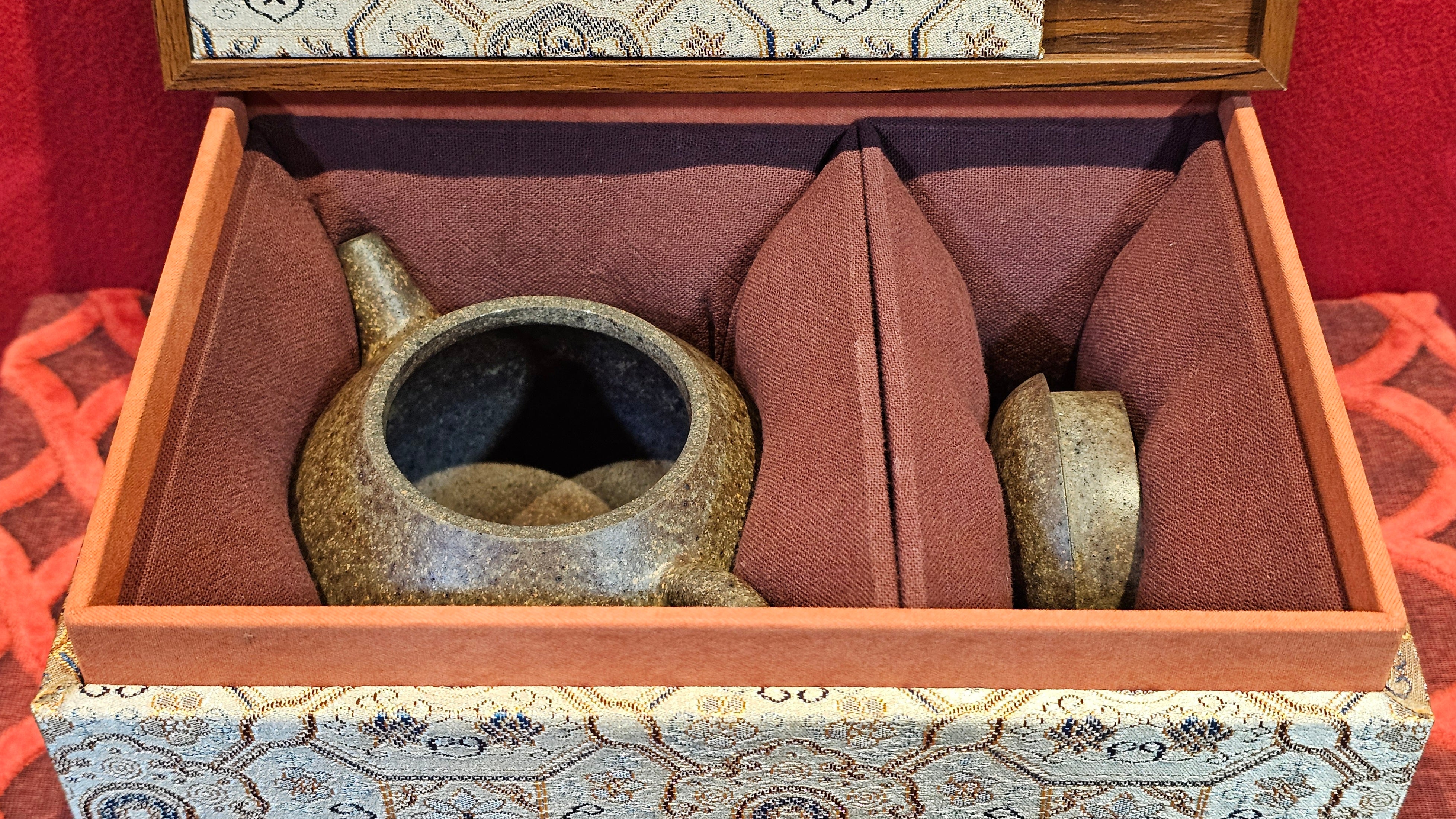 《明式西施》Ming Dynasty Era Style ~ Xi Shi, 265.6ml, Using Our Cao Family's Rare & Cherished Bai Ma Zi 白麻子, Endorsed by Premier Master Cao An Xiang, Crafted by L4 Assoc Master Artist Zhang Ke ~!Congratulations to Mr E.W.! 1251hrs 14th Nov 2025, Berkeley! CA!