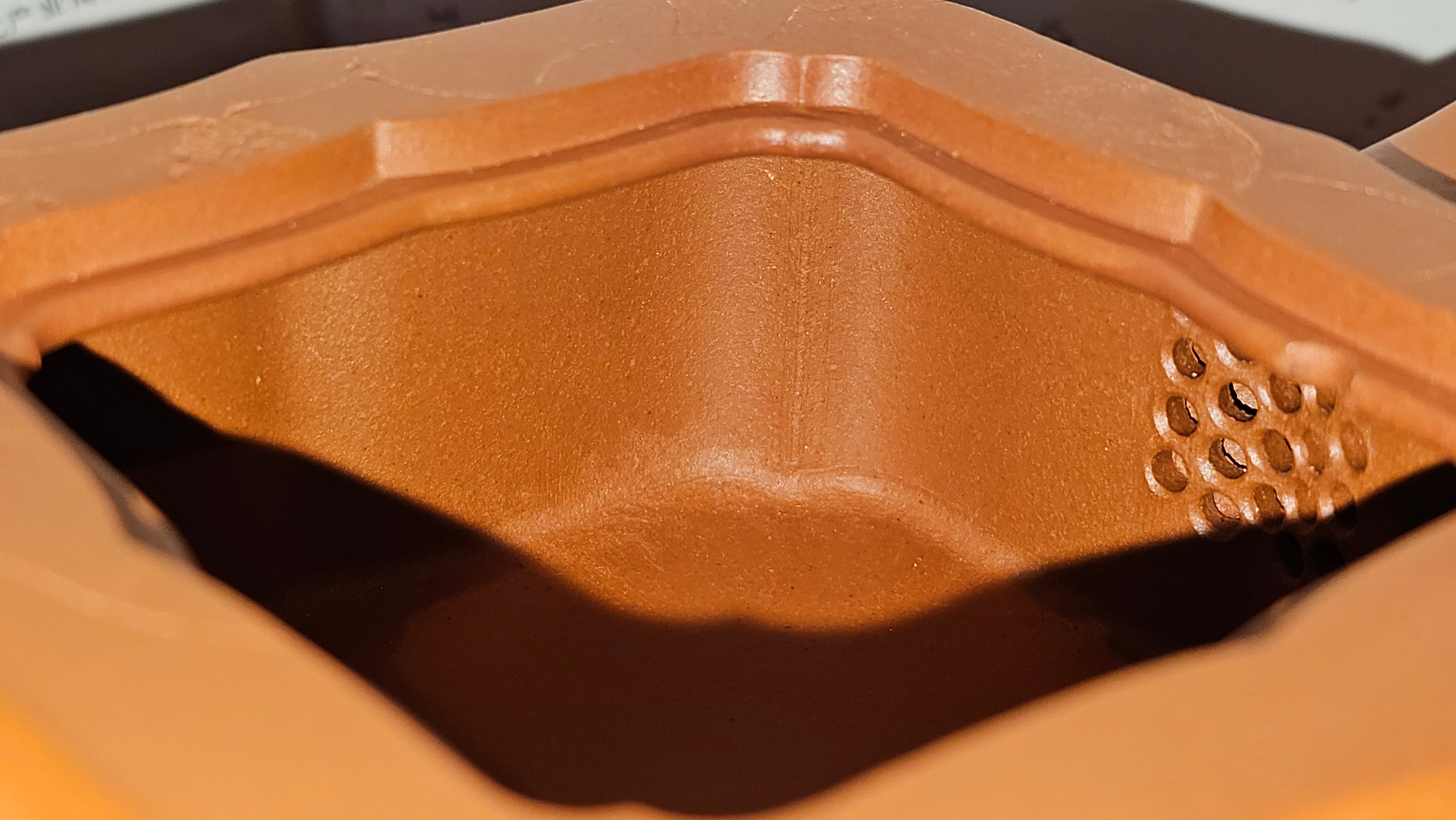 《振莲四方》~五件套组 "Zhen Lian Si Fang" SET of Five!(matching Twin cups & Twin trays), Zhu Sha 朱砂(WORLD DEBUT), by L2A Senior Consummate Artist Yuan Hui 袁辉! Lotus Engraving by Jin Li 金笠。(Lid Closing Video@11th Frame)~Congrats Dr W.S.! 0603hrs 15th Nov 2025, AZ!