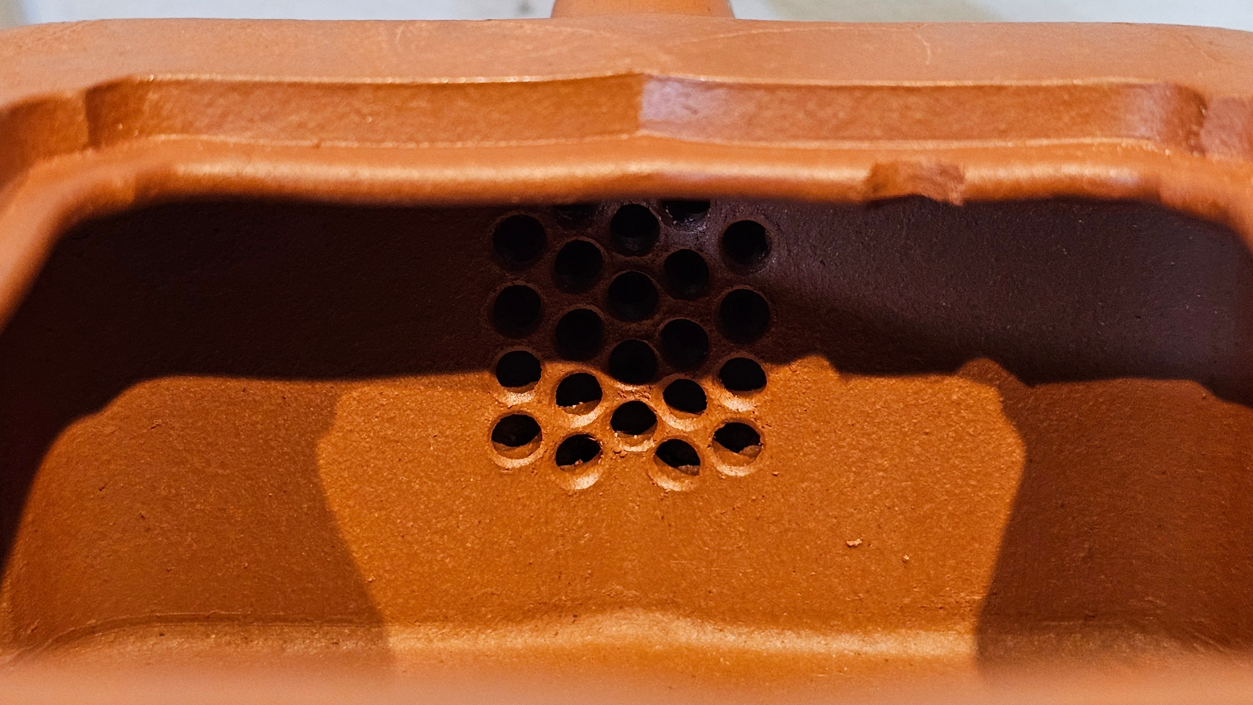 《振莲四方》~五件套组 "Zhen Lian Si Fang" SET of Five!(matching Twin cups & Twin trays), Zhu Sha 朱砂(WORLD DEBUT), by L2A Senior Consummate Artist Yuan Hui 袁辉! Lotus Engraving by Jin Li 金笠。(Lid Closing Video@11th Frame)~Congrats Dr W.S.! 0603hrs 15th Nov 2025, AZ!