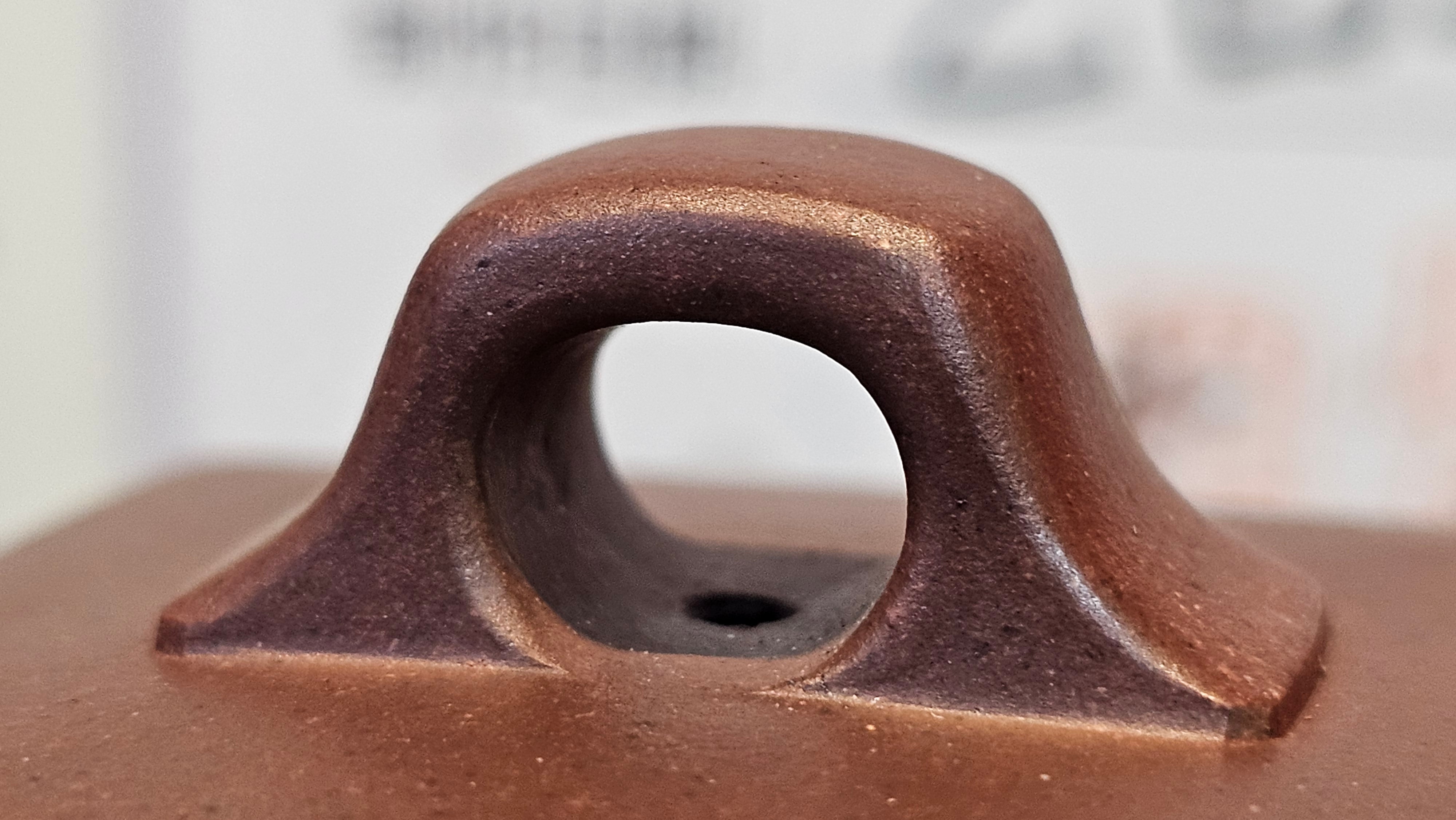 《亚明四方》"Ya Ming Si Fang", 195.5ml, Di Cao Qing Zi Ni, by L2A Senior Consummate Artist Yuan Hui 高级振兴技艺师兼高级工艺美术师～袁辉。 ~ Congratulations to Mr A.A.! 0235hrs 16hrs Nov 2025, Port Franks! Canada🇨🇦!