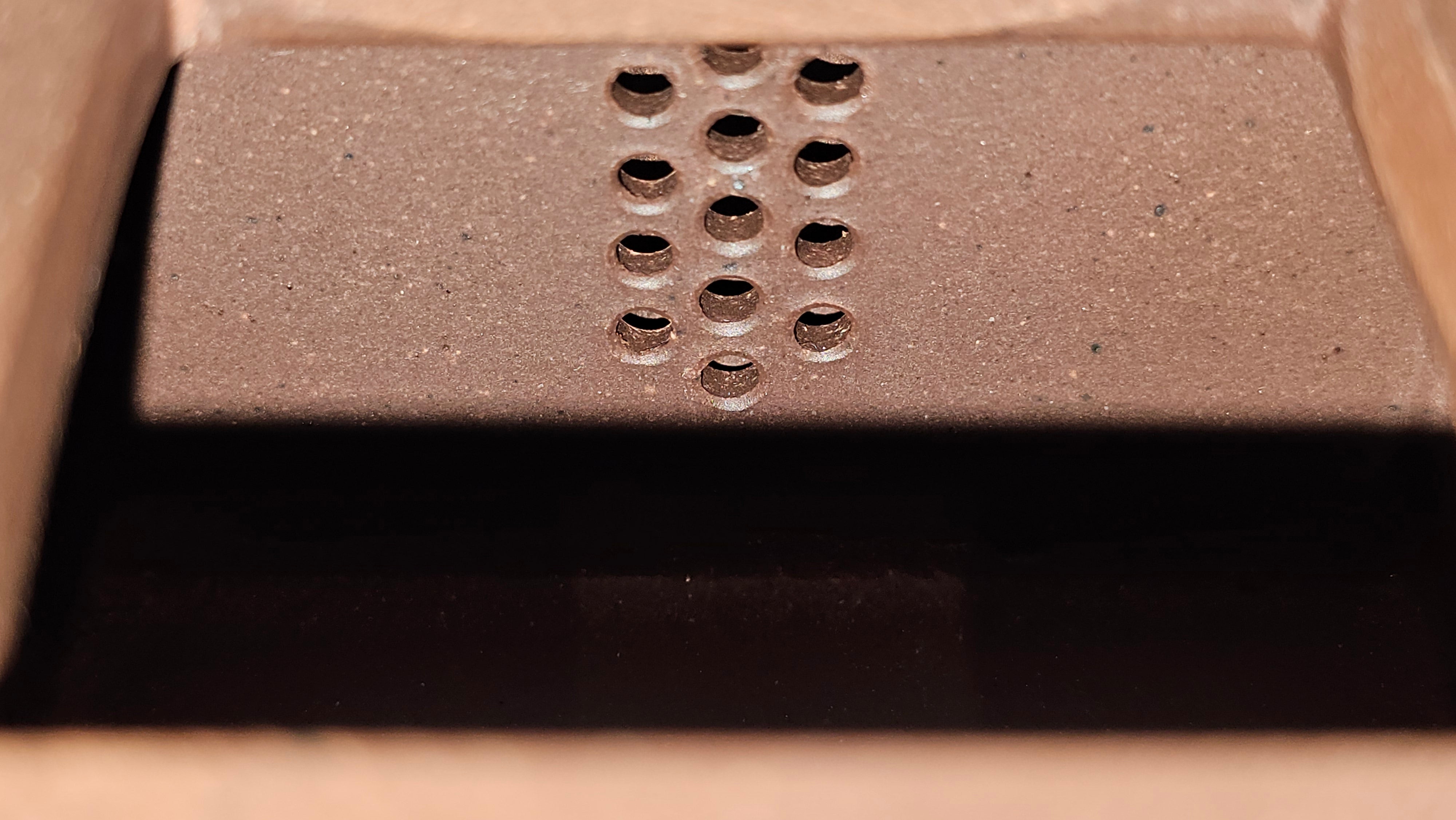 《亚明四方》"Ya Ming Si Fang", 195.5ml, Di Cao Qing Zi Ni, by L2A Senior Consummate Artist Yuan Hui 高级振兴技艺师兼高级工艺美术师～袁辉。 ~ Congratulations to Mr A.A.! 0235hrs 16hrs Nov 2025, Port Franks! Canada🇨🇦!