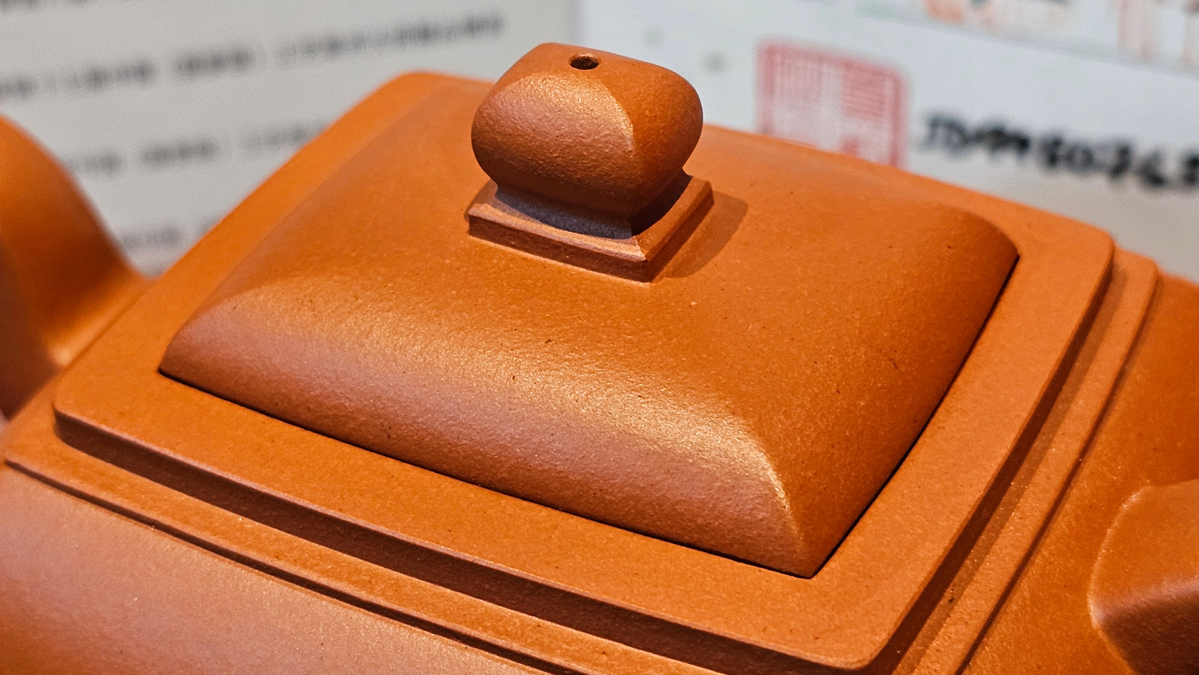 《丁卯壶》Ding Mao Hu, Xiao Hong Ni, 270ml, Crafted by Senior Consummate Master Yuan Hui ~ 高级振兴技艺师, 高级工艺美术师袁辉 ~ Completed Bespoke Commissioned work for, CONGRATULATIONS: Mr R.L.! Flintridge! CA!