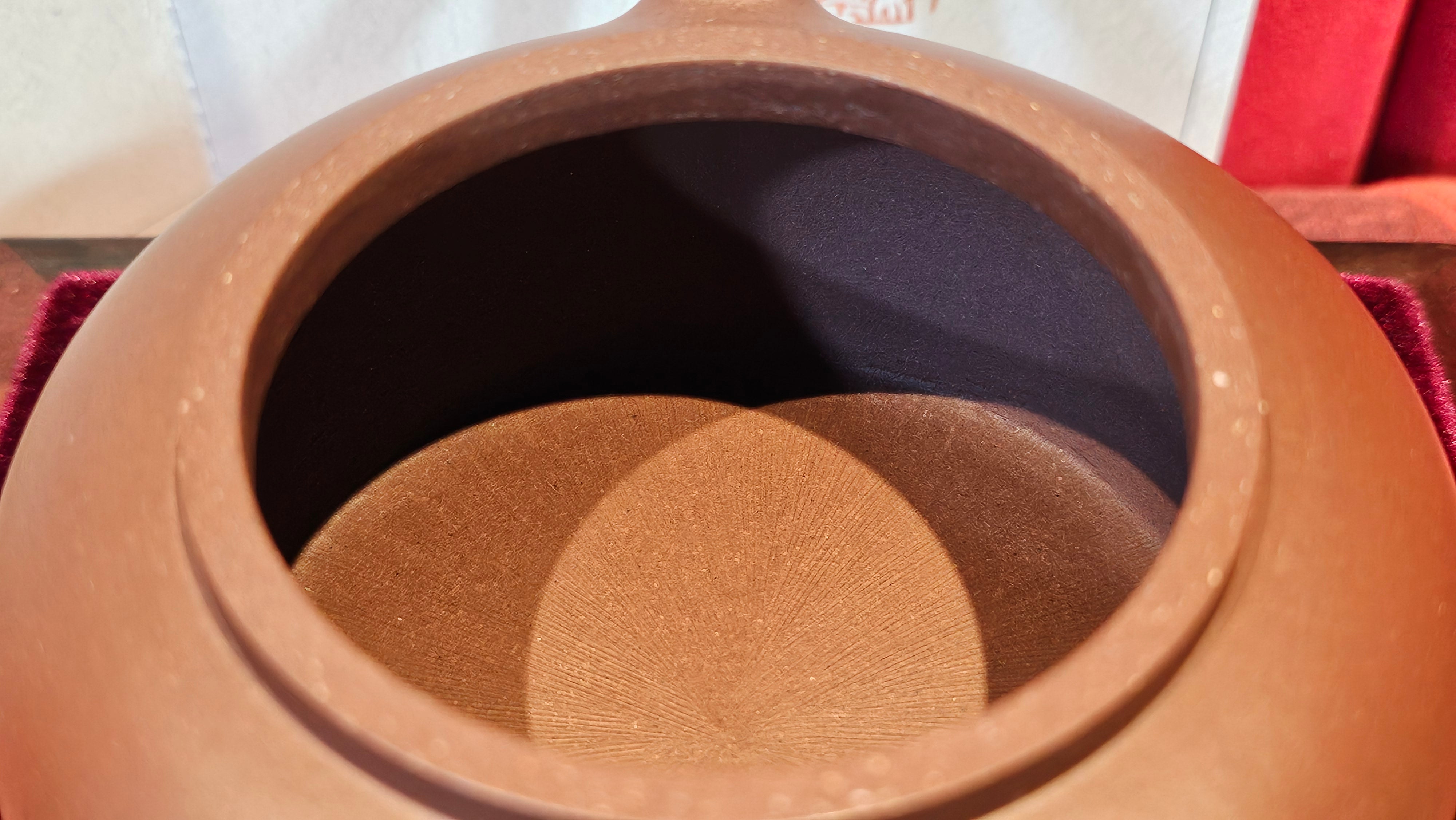 《小满》"Xiao Man", 312.3ml, Di Cao Qing Zi Ni 底槽青紫泥 ~ Crafted by L3A Consummate Master Artist Li Yan Ru 李艳如, Engraving by Artist Luo Ren 洛人 ~ Congratulations!to Mr S.M.! 2315hrs 24th Nov 2025, Séméac! France🇫🇷!