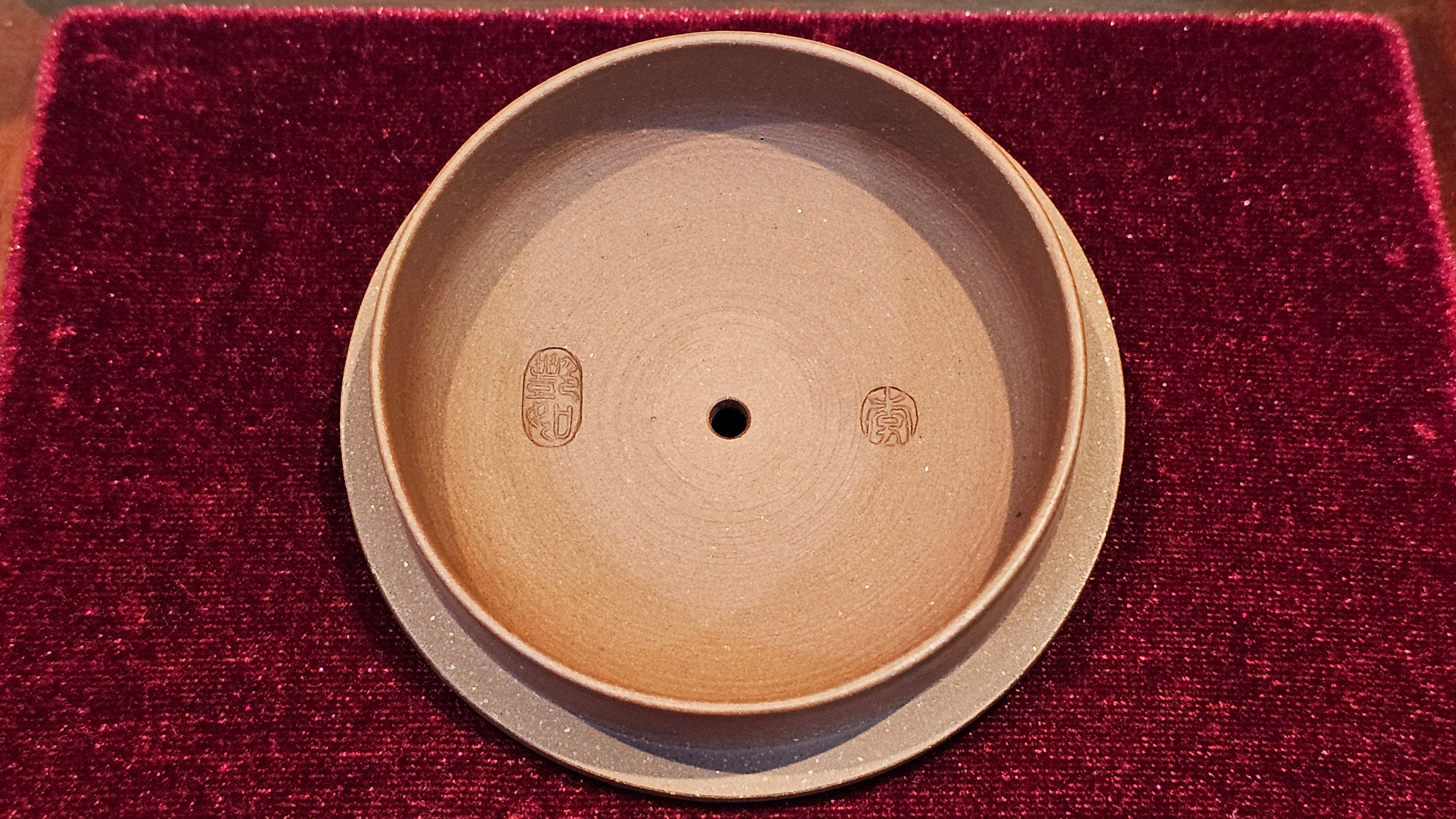 《小满》"Xiao Man", 312.3ml, Di Cao Qing Zi Ni 底槽青紫泥 ~ Crafted by L3A Consummate Master Artist Li Yan Ru 李艳如, Engraving by Artist Luo Ren 洛人 ~ Congratulations!to Mr S.M.! 2315hrs 24th Nov 2025, Séméac! France🇫🇷!