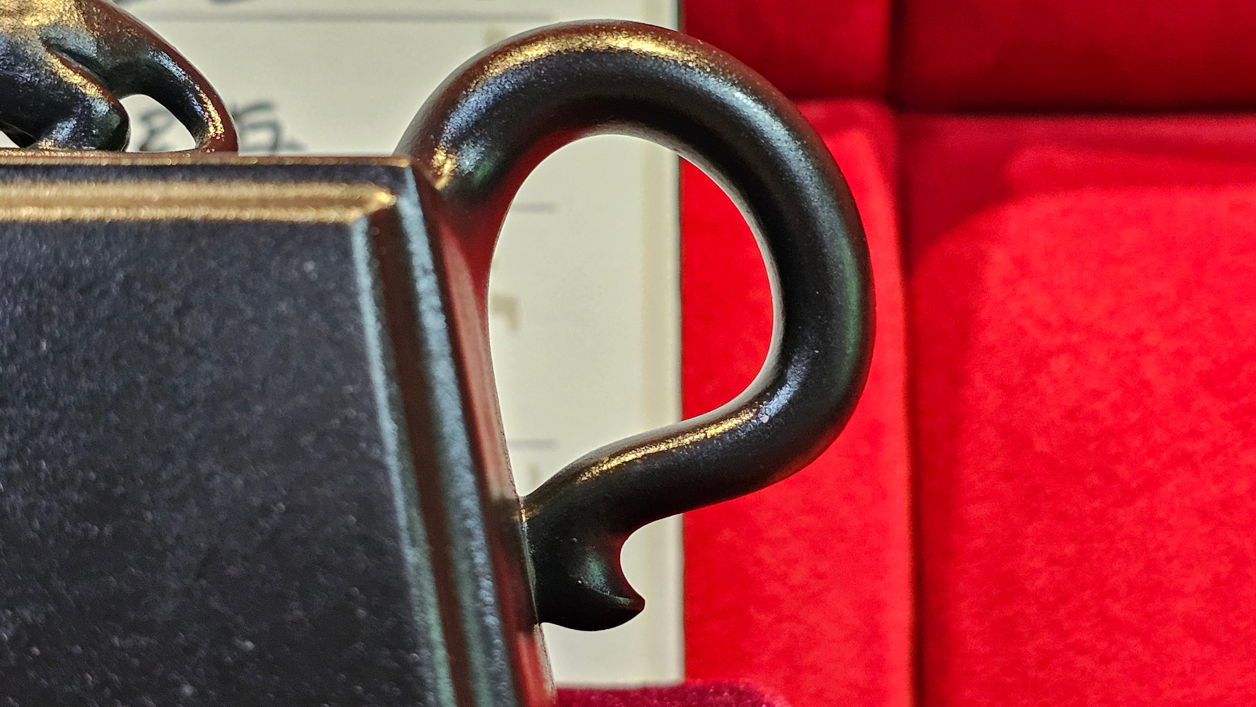 《风云之豹》"Feng Yun Zhi Bao", Di Cao Qing ~ Wu Hui Shao 底槽青~焐灰烧, 226.5ml, by L2A Senior Consummate Artist Yuan Hui 高级振兴技艺师兼高级工艺美术师～袁辉 ~ Congratulations to Mr A.A.! 1748hrs 21st Nov 2025, Port Franks! Canada🇨🇦!