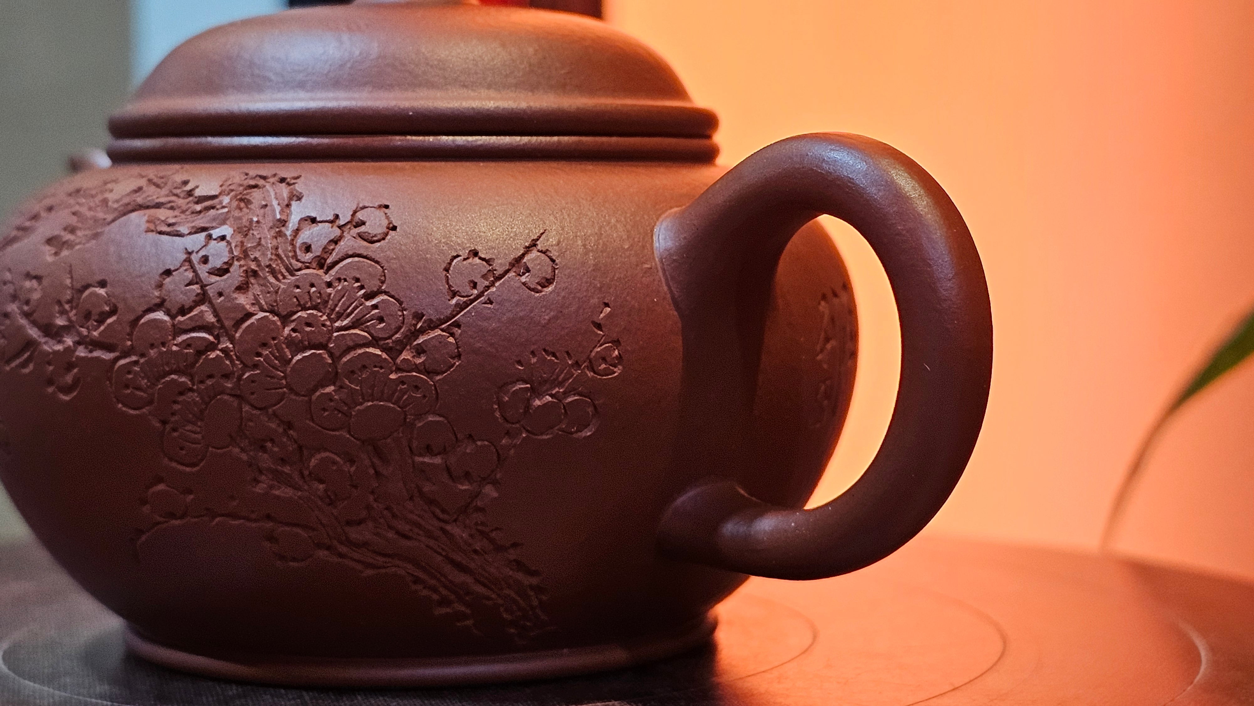 Shui Ping 水平, 152.3ml, Xiao Mei Yao Zhu Ni 小煤窑朱泥, by our Craftsman Chen Yue Fei 陈跃飞, Plum Blossoms Engraving by Craftsman Yi De Shu 一德书 ~ Congratulations to Ms A.J.! 1401hrs 18th Nov 2025, Esko! MN!