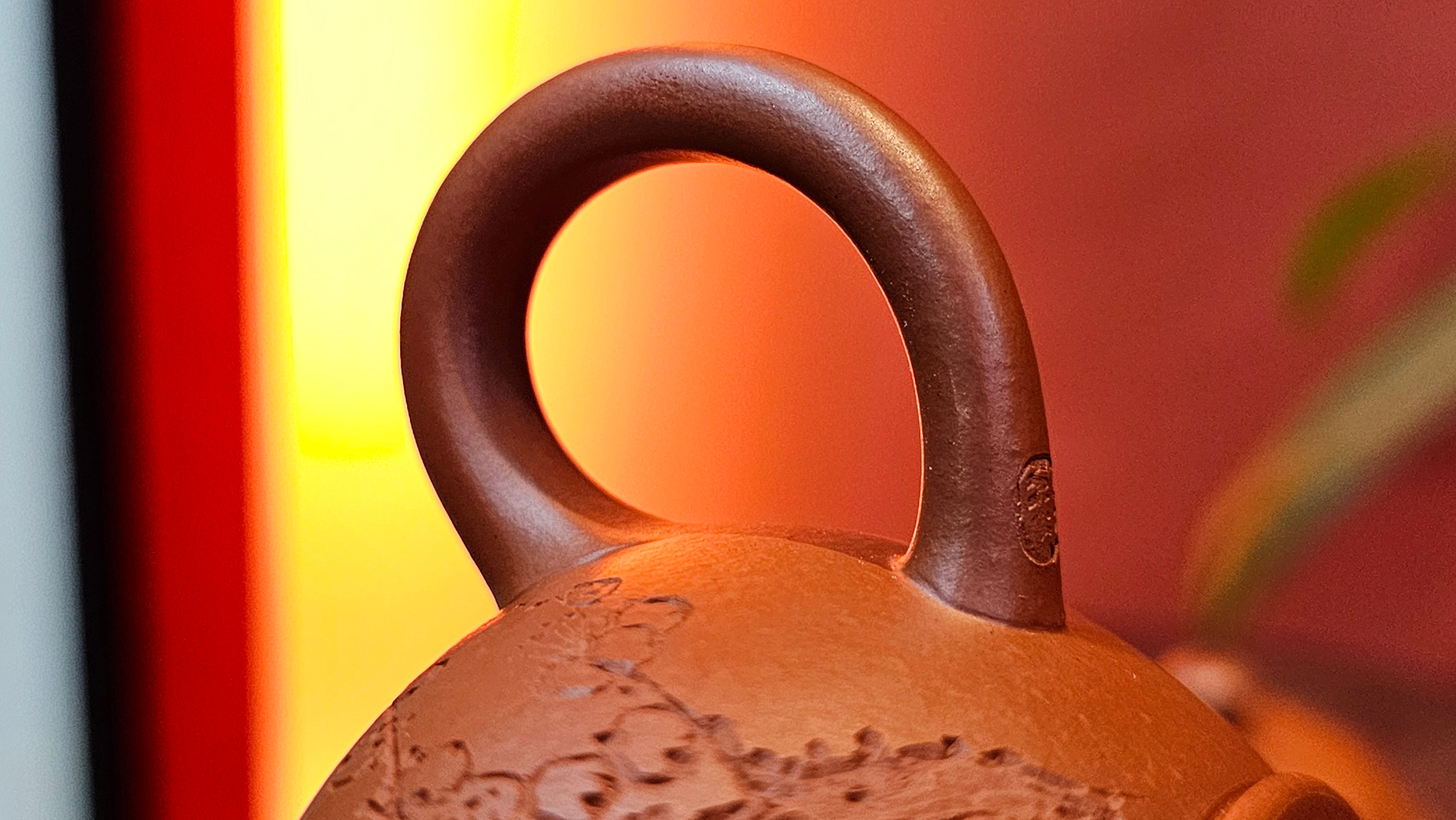 Shui Ping 水平, 152.3ml, Xiao Mei Yao Zhu Ni 小煤窑朱泥, by our Craftsman Chen Yue Fei 陈跃飞, Plum Blossoms Engraving by Craftsman Yi De Shu 一德书 ~ Congratulations to Ms A.J.! 1401hrs 18th Nov 2025, Esko! MN!