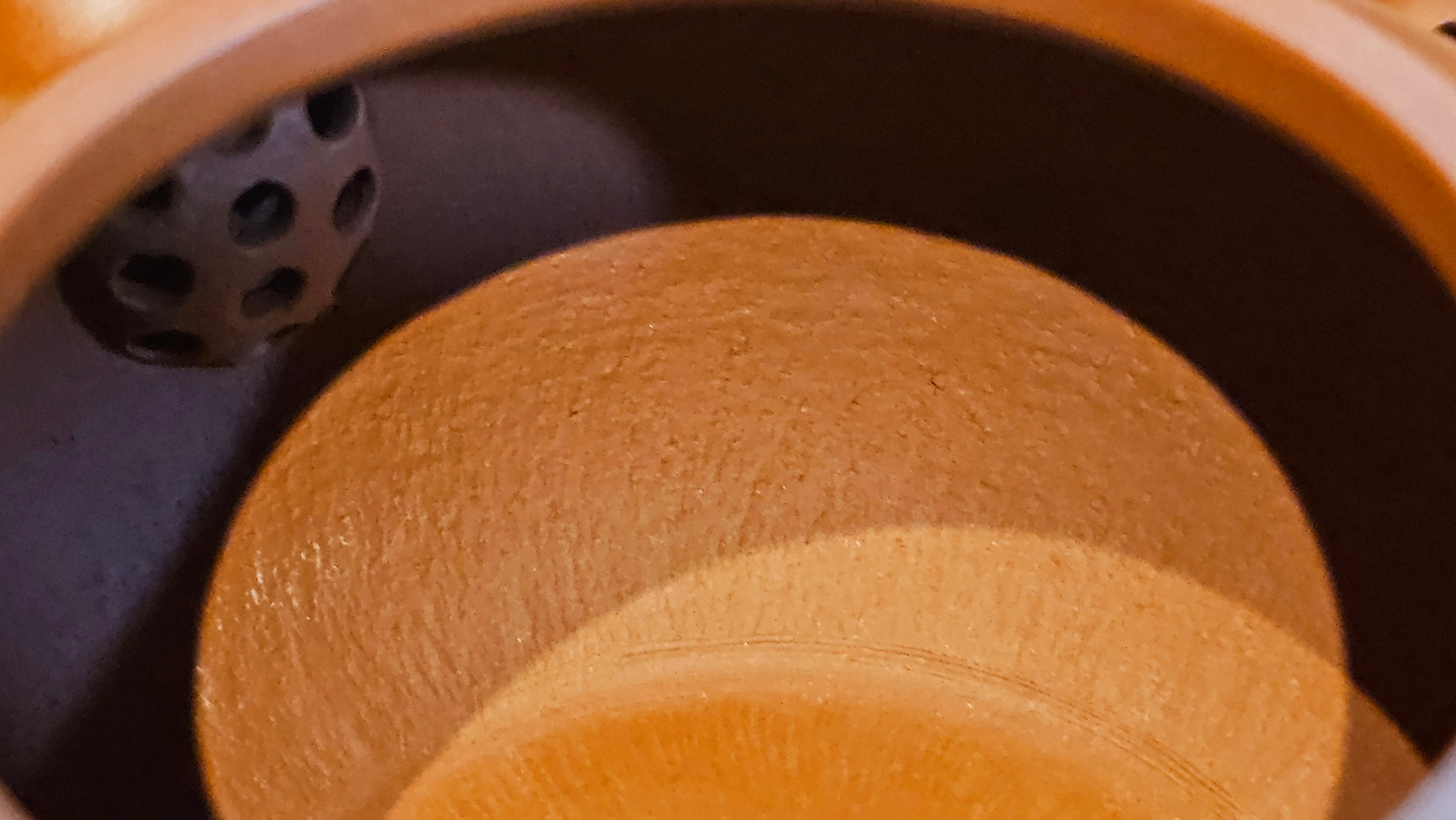 Shui Ping 水平, 152.3ml, Xiao Mei Yao Zhu Ni 小煤窑朱泥, by our Craftsman Chen Yue Fei 陈跃飞, Plum Blossoms Engraving by Craftsman Yi De Shu 一德书 ~ Congratulations to Ms A.J.! 1401hrs 18th Nov 2025, Esko! MN!