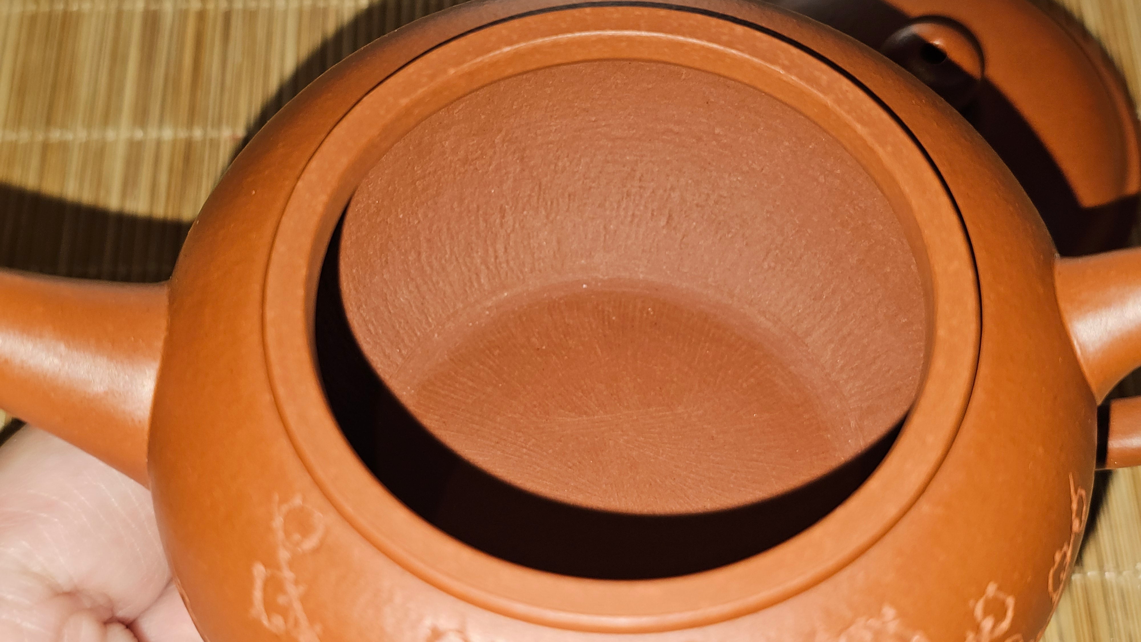 Shui Ping 水平, 152.3ml, Xiao Mei Yao Zhu Ni 小煤窑朱泥, by our Craftsman Chen Yue Fei 陈跃飞, Plum Blossoms Engraving by Craftsman Yi De Shu 一德书 ~ Congratulations to Ms A.J.! 1401hrs 18th Nov 2025, Esko! MN!