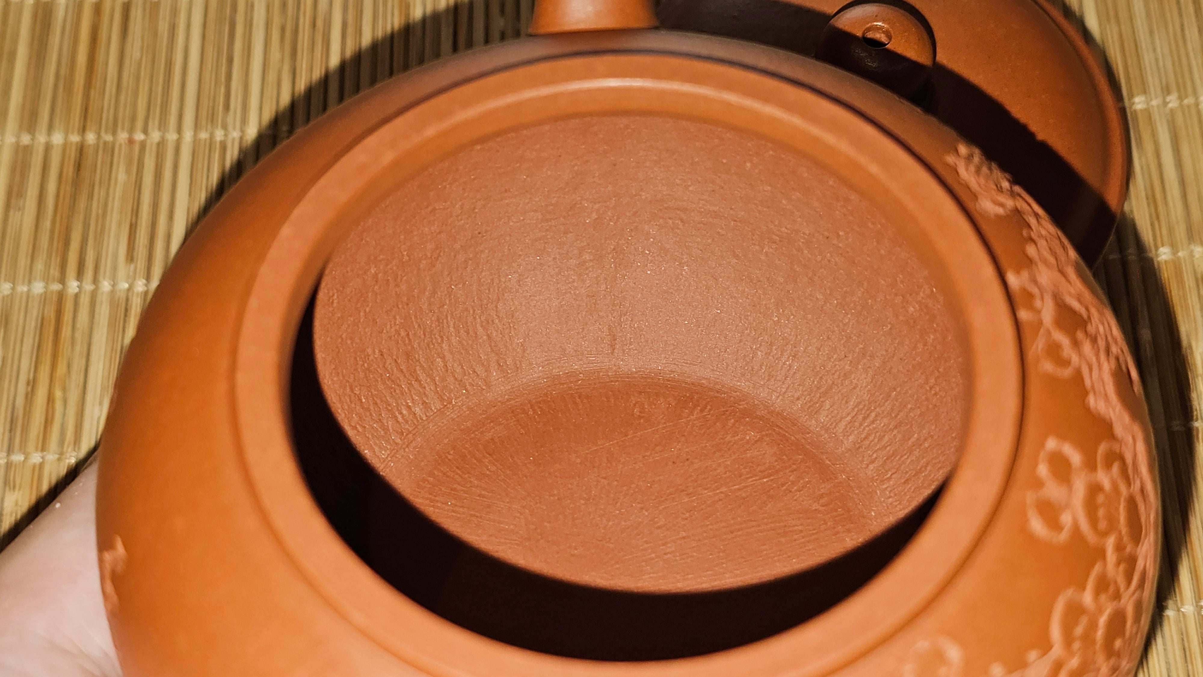 Shui Ping 水平, 152.3ml, Xiao Mei Yao Zhu Ni 小煤窑朱泥, by our Craftsman Chen Yue Fei 陈跃飞, Plum Blossoms Engraving by Craftsman Yi De Shu 一德书 ~ Congratulations to Ms A.J.! 1401hrs 18th Nov 2025, Esko! MN!