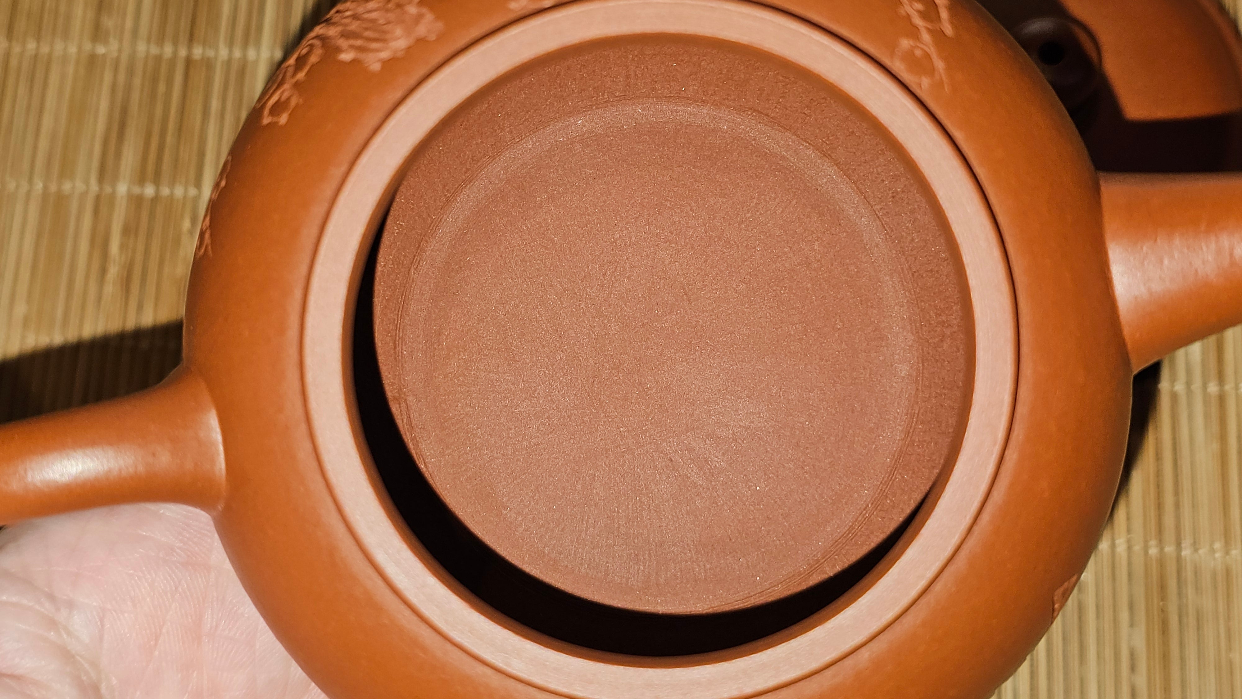 Shui Ping 水平, 152.3ml, Xiao Mei Yao Zhu Ni 小煤窑朱泥, by our Craftsman Chen Yue Fei 陈跃飞, Plum Blossoms Engraving by Craftsman Yi De Shu 一德书 ~ Congratulations to Ms A.J.! 1401hrs 18th Nov 2025, Esko! MN!