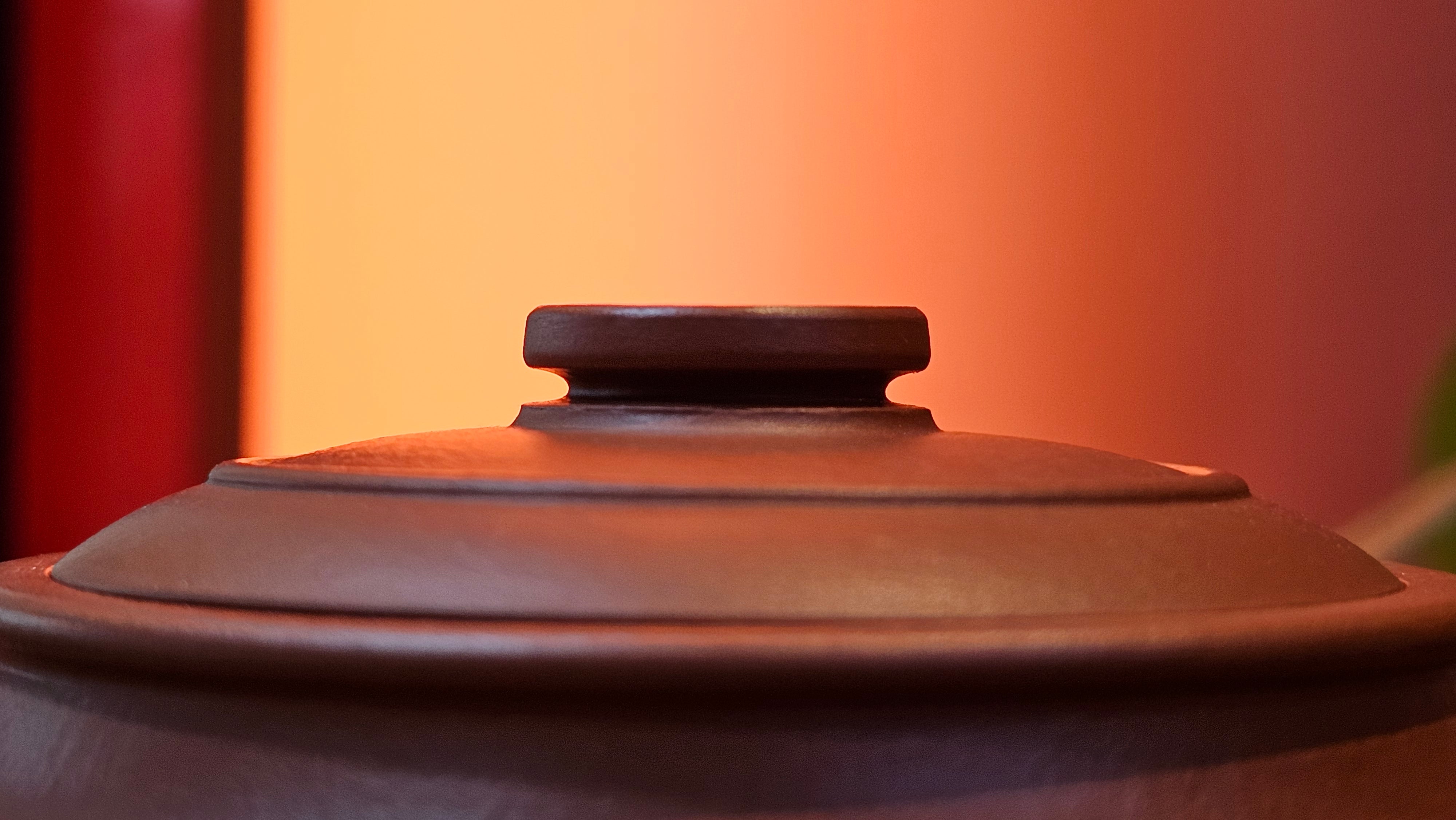 Hua Ting 华庭, 214.9ml (complex, large: 14cm long, 10cm wide), Xiao Mei Yao Zhu Ni 小煤窑朱泥,  by Craftsman Chen Yue Fei 陈跃飞, Engraving by Craftsman Yi De Shu 一德书 ~!Congratulations to Mr L.C.! 2158hrs 28th Nov 2025, Taylors! SC!