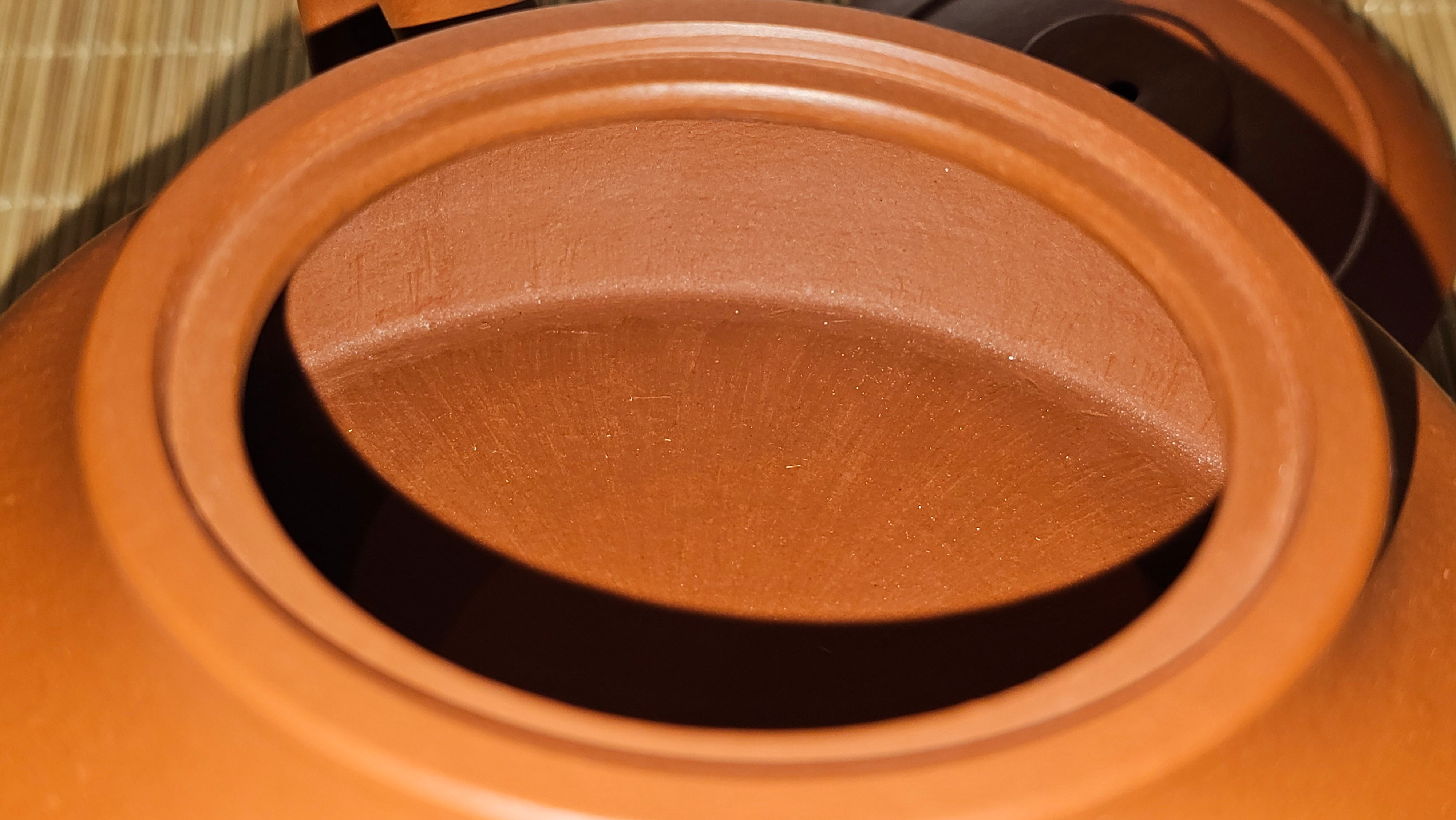 Hua Ting 华庭, 214.9ml (complex, large: 14cm long, 10cm wide), Xiao Mei Yao Zhu Ni 小煤窑朱泥,  by Craftsman Chen Yue Fei 陈跃飞, Engraving by Craftsman Yi De Shu 一德书 ~!Congratulations to Mr L.C.! 2158hrs 28th Nov 2025, Taylors! SC!