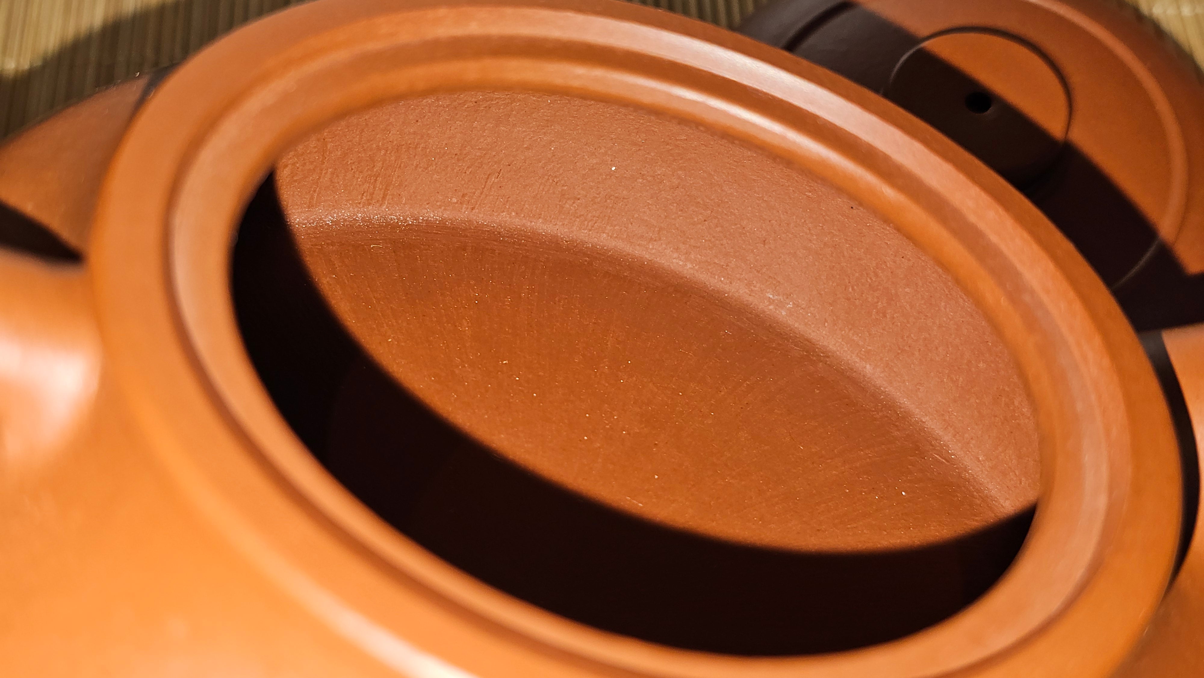 Hua Ting 华庭, 214.9ml (complex, large: 14cm long, 10cm wide), Xiao Mei Yao Zhu Ni 小煤窑朱泥,  by Craftsman Chen Yue Fei 陈跃飞, Engraving by Craftsman Yi De Shu 一德书 ~!Congratulations to Mr L.C.! 2158hrs 28th Nov 2025, Taylors! SC!