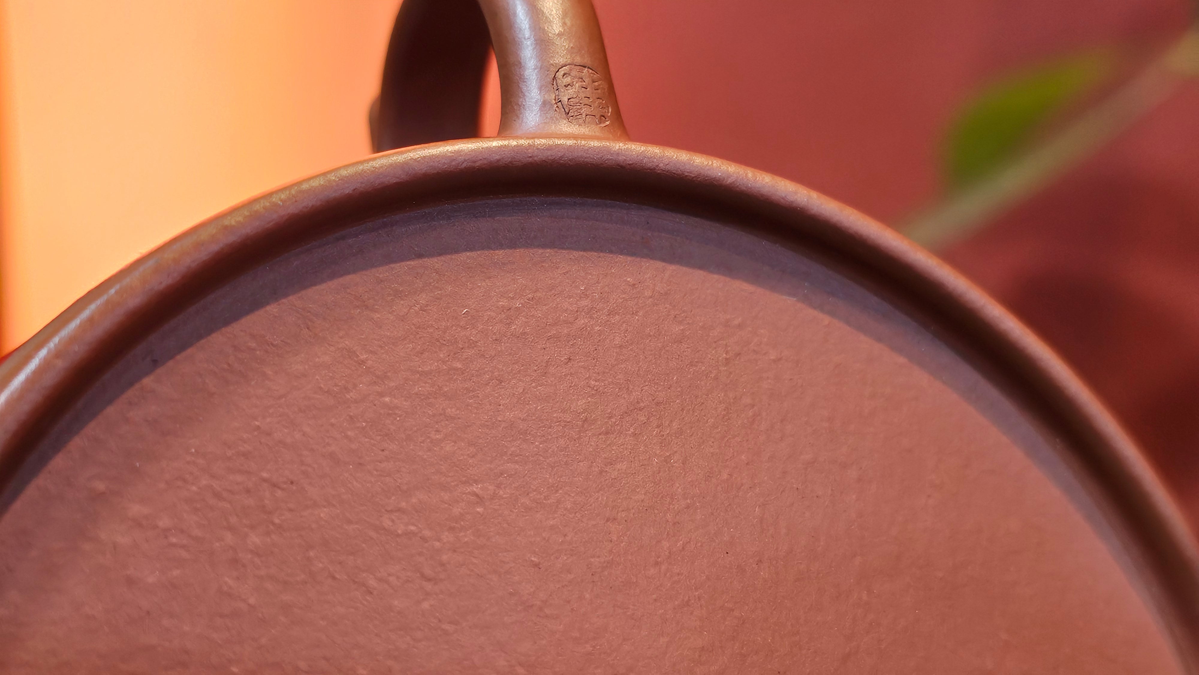 Hua Ting 华庭, 214.9ml (complex, large: 14cm long, 10cm wide), Xiao Mei Yao Zhu Ni 小煤窑朱泥,  by Craftsman Chen Yue Fei 陈跃飞, Engraving by Craftsman Yi De Shu 一德书 ~!Congratulations to Mr L.C.! 2158hrs 28th Nov 2025, Taylors! SC!